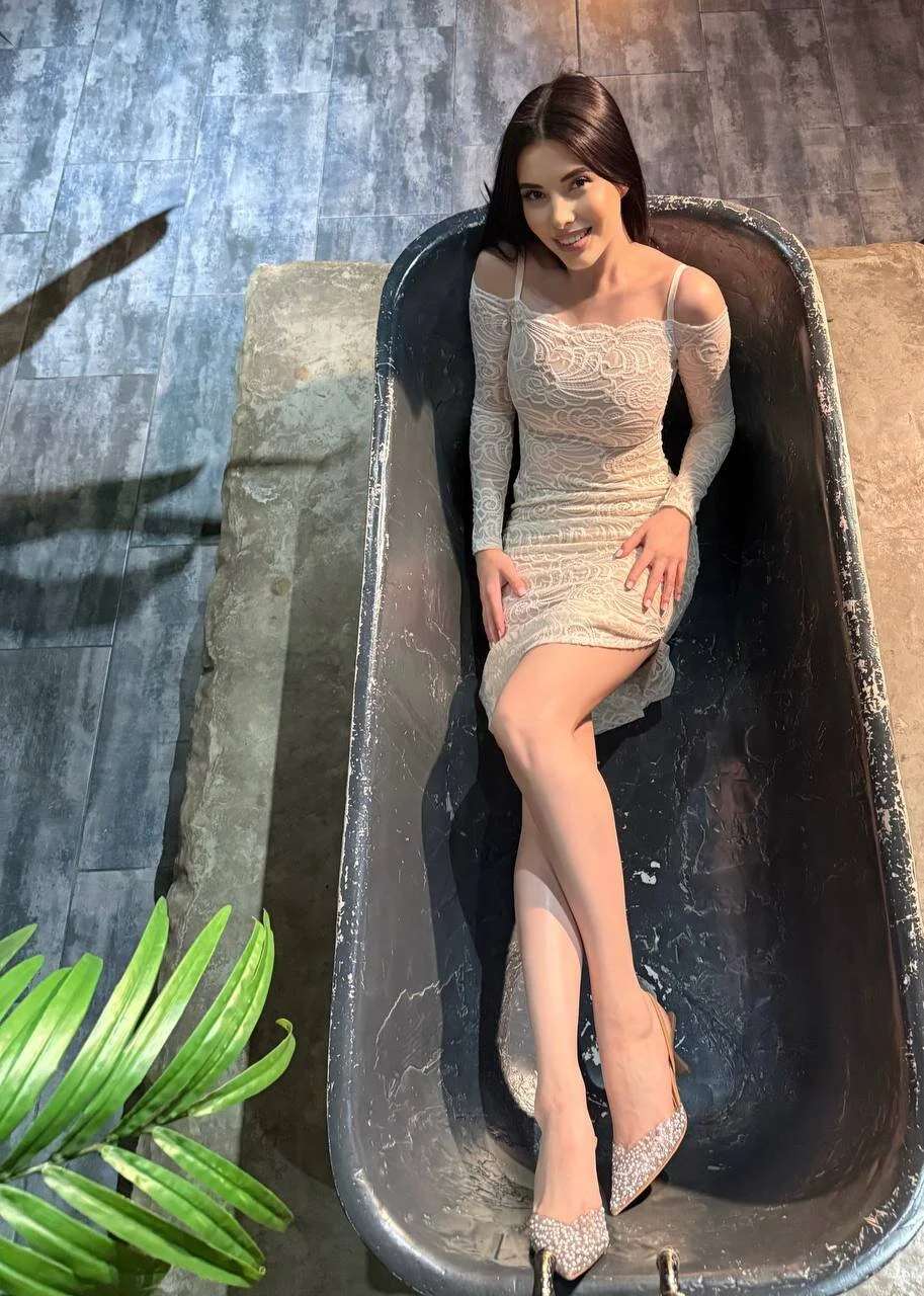 XXX Porn Photo of Nude Anita_Robby 9