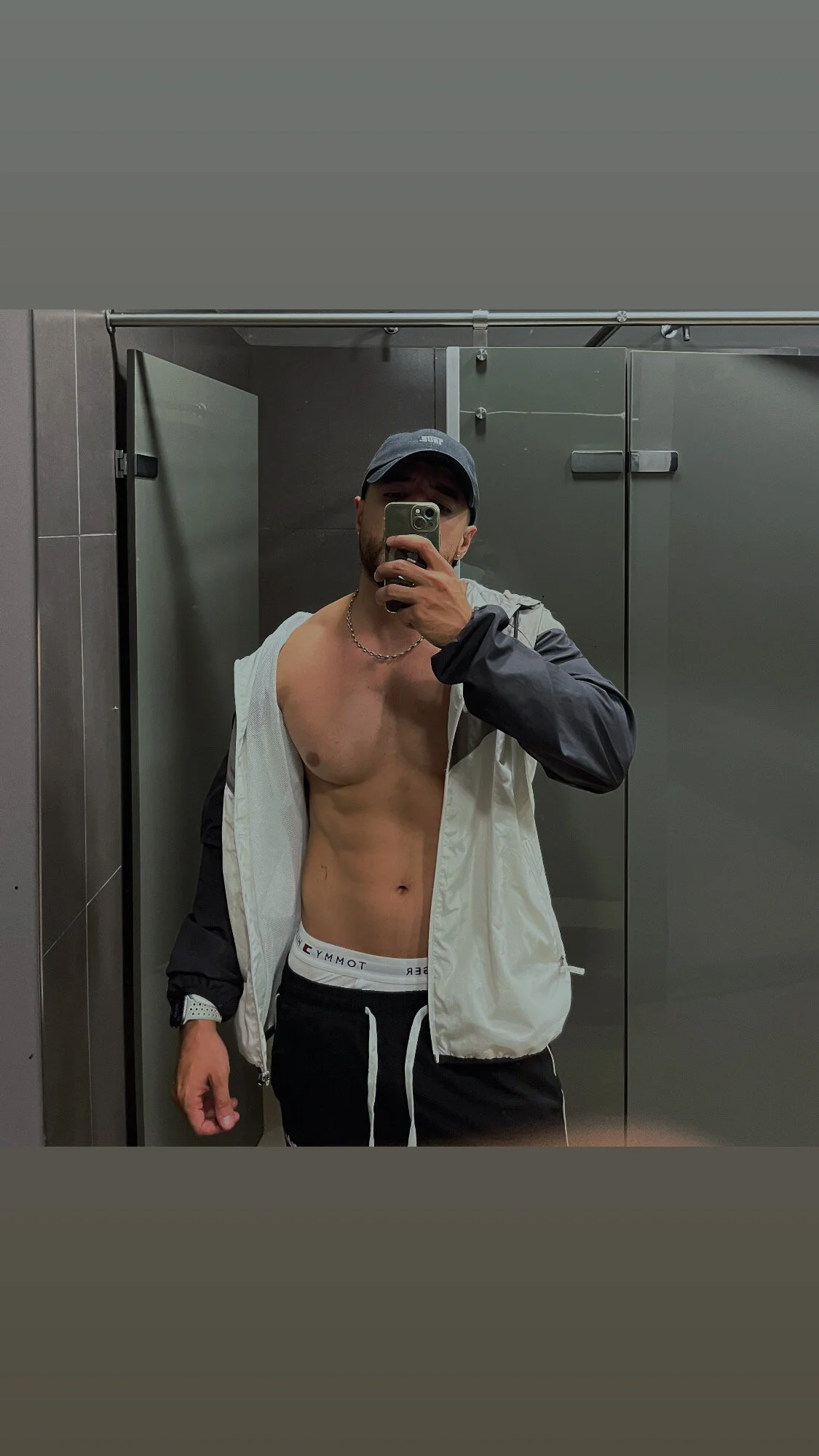 XXX Porn Photo of Nude bradley_martinez 37
