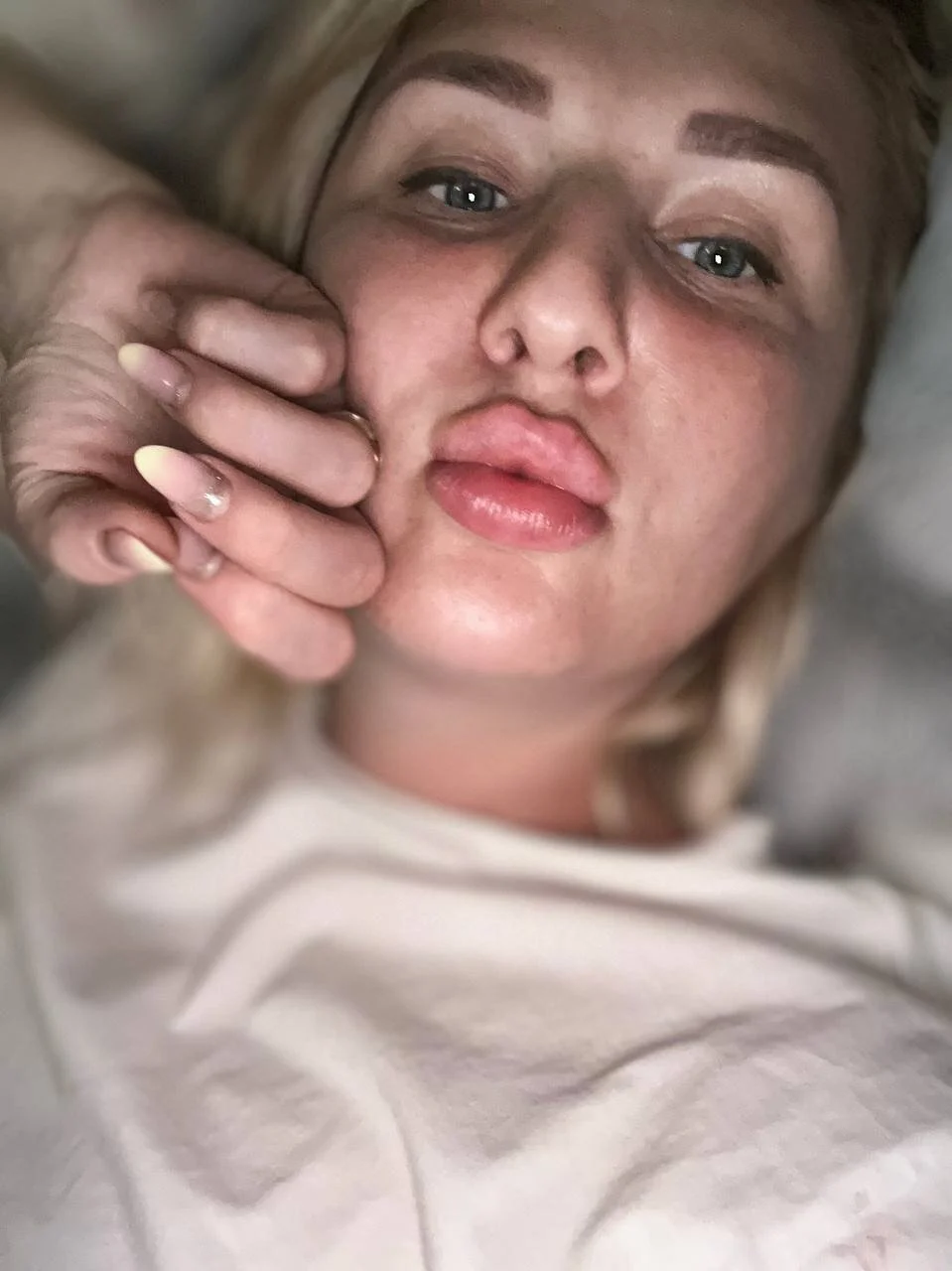 XXX Porn Photo of Nude Blondie_xoxoxo 1