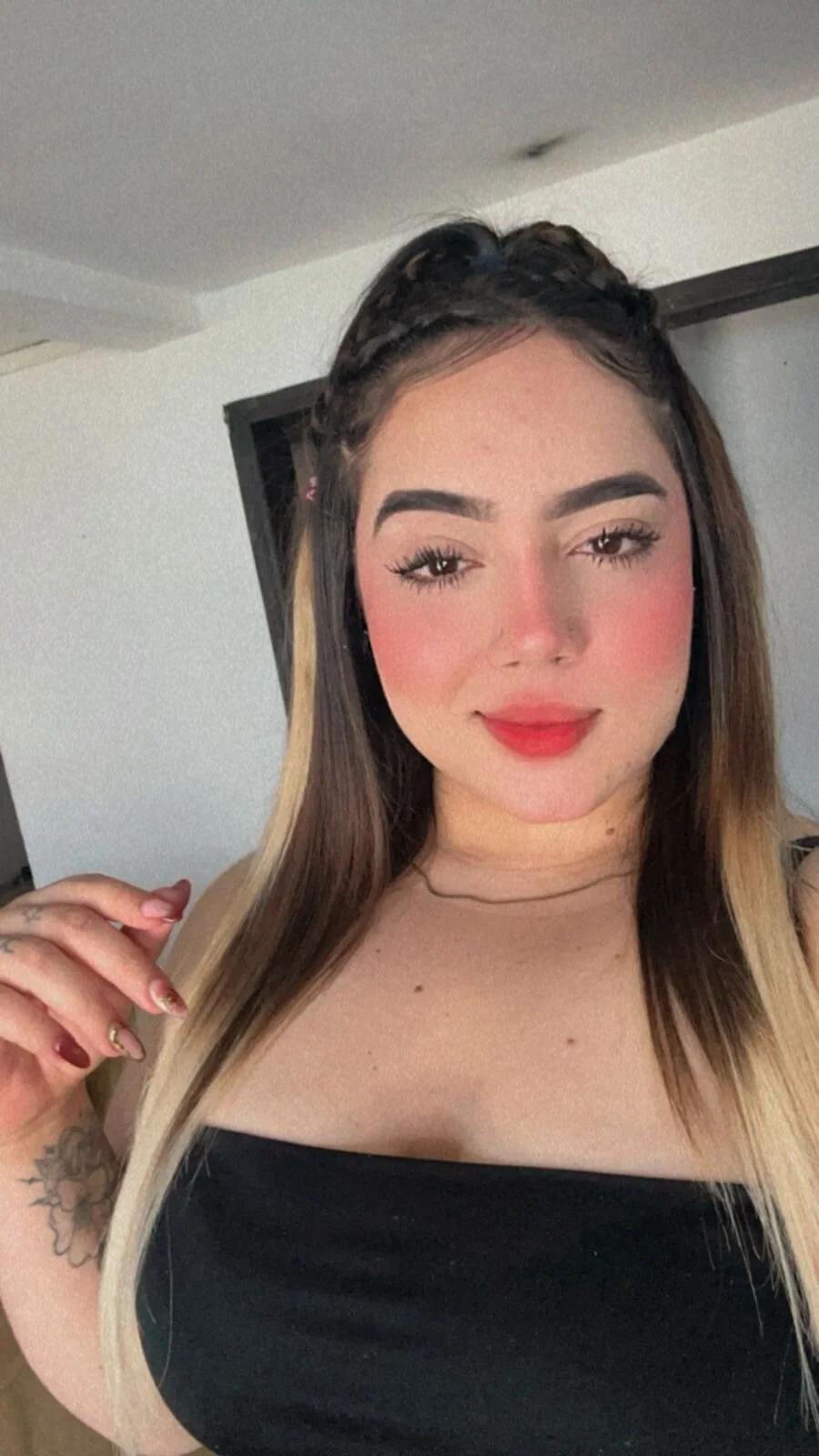 XXX Porn Photo of Nude VioletMonroee 16