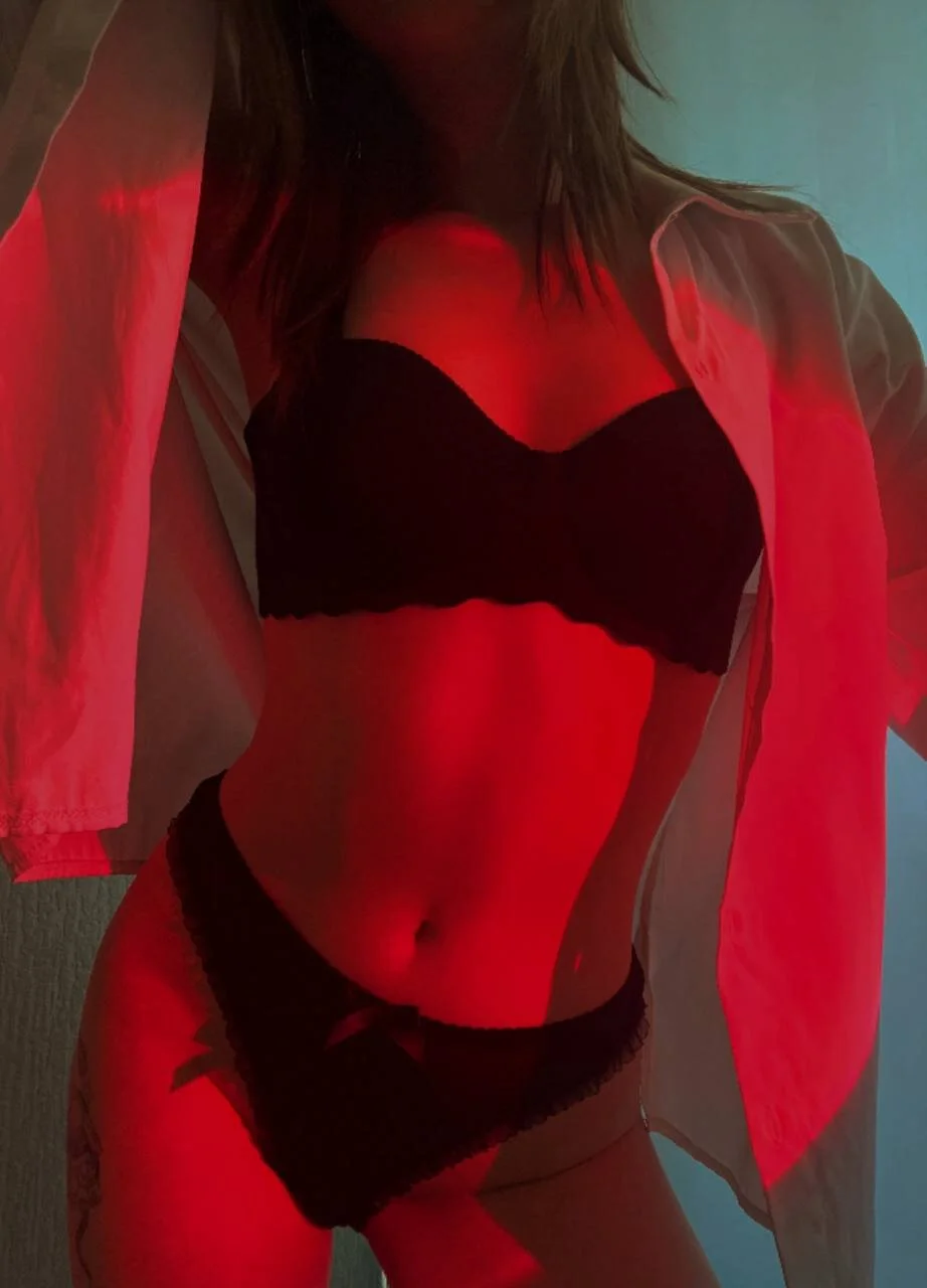 XXX Porn Photo of Nude Mour_lover 1