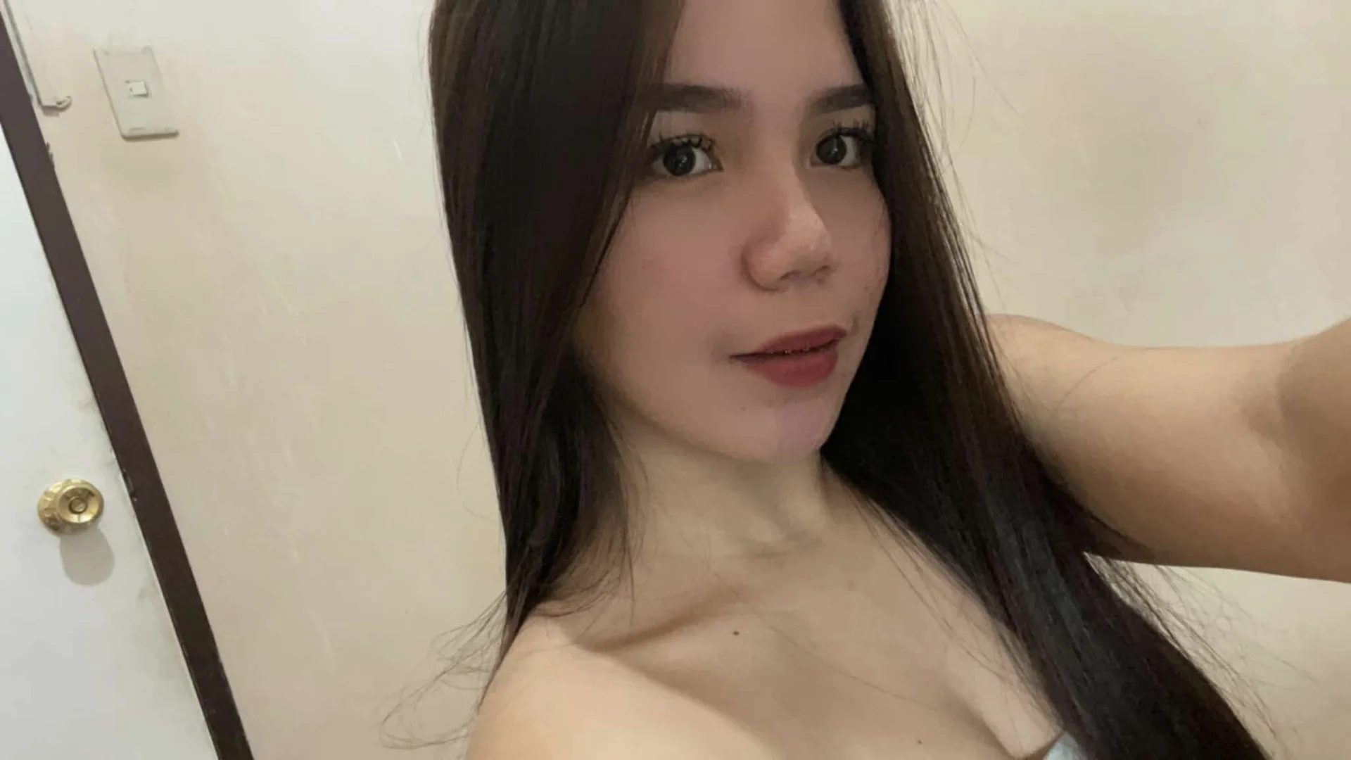 XXX Porn Photo of Nude chinita_princess 1