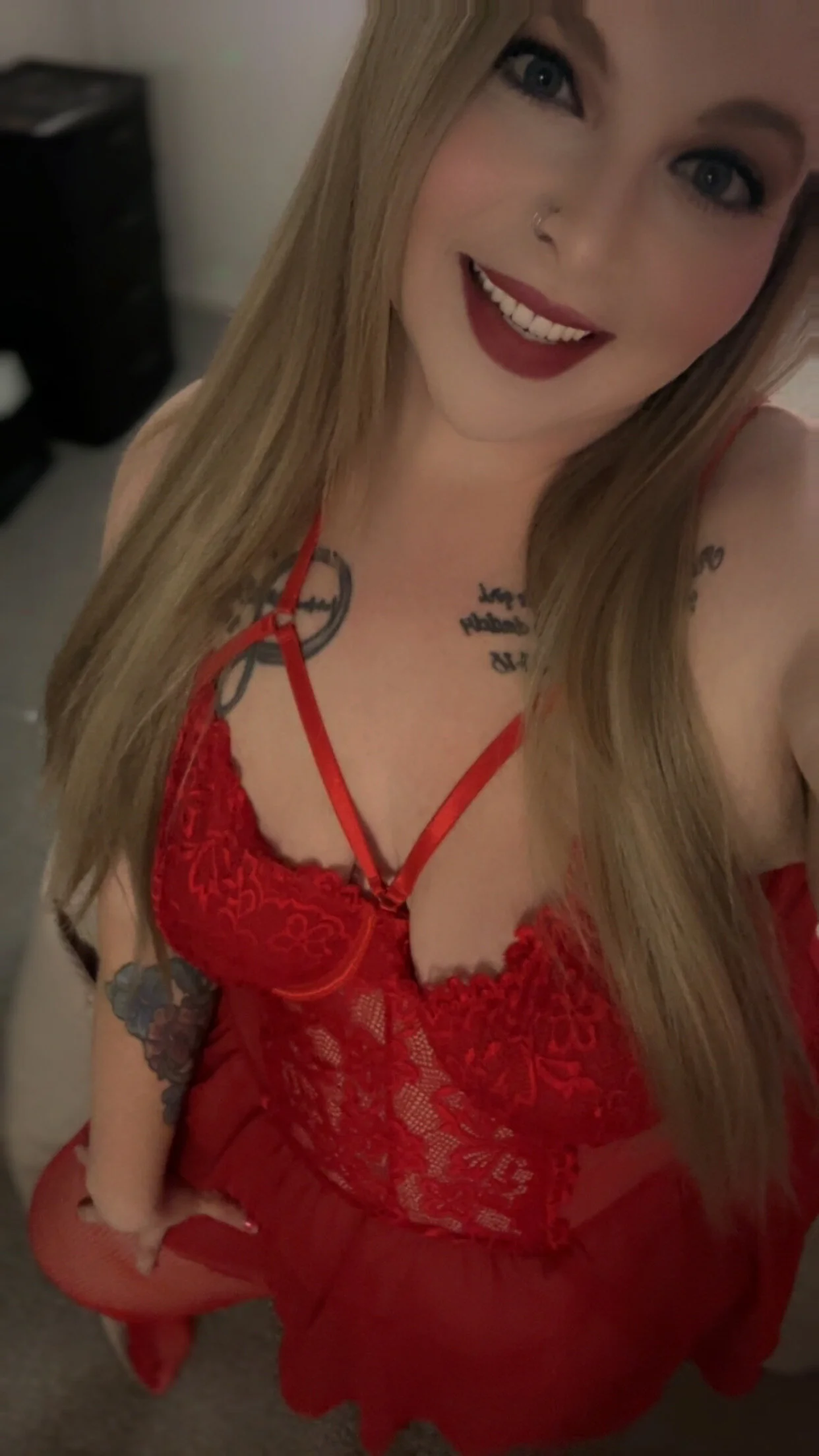 XXX Porn Photo of Nude AllieRose94 7