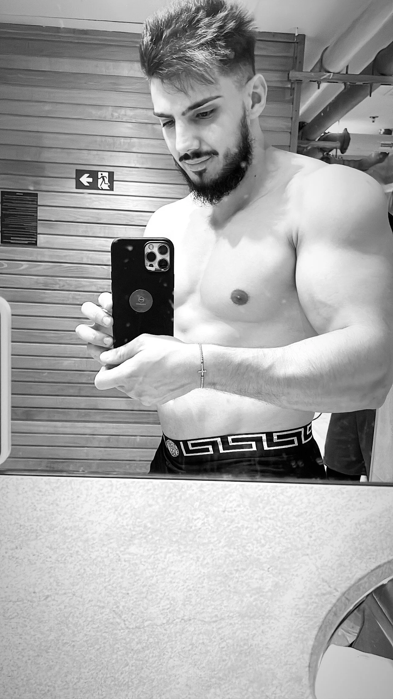 XXX Porn Photo of Nude DustinKeent 31