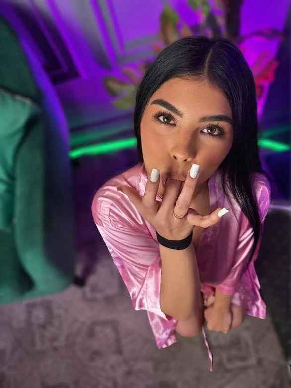 XXX Porn Photo of Nude Crissdesire 3