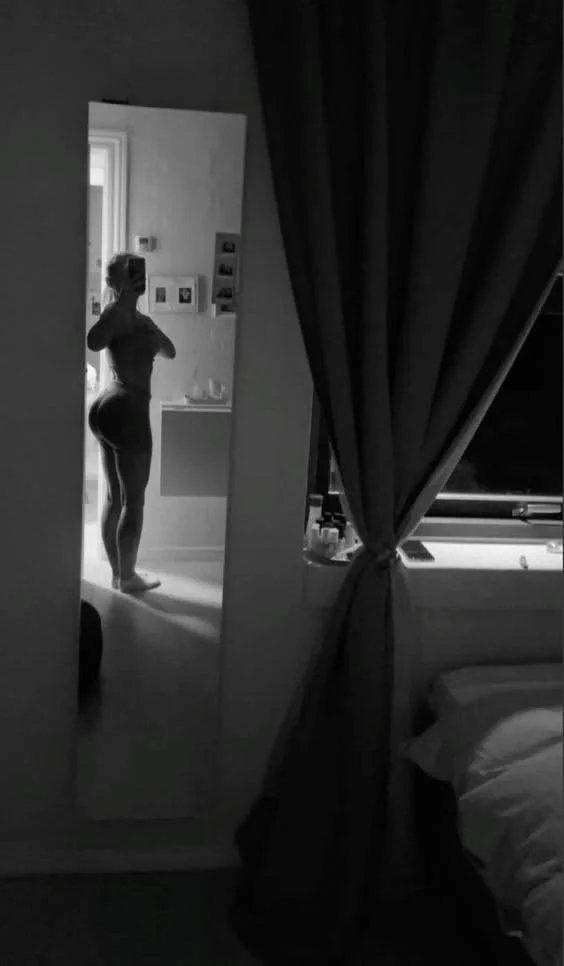 XXX Porn Photo of Nude Jessica_Blue 2