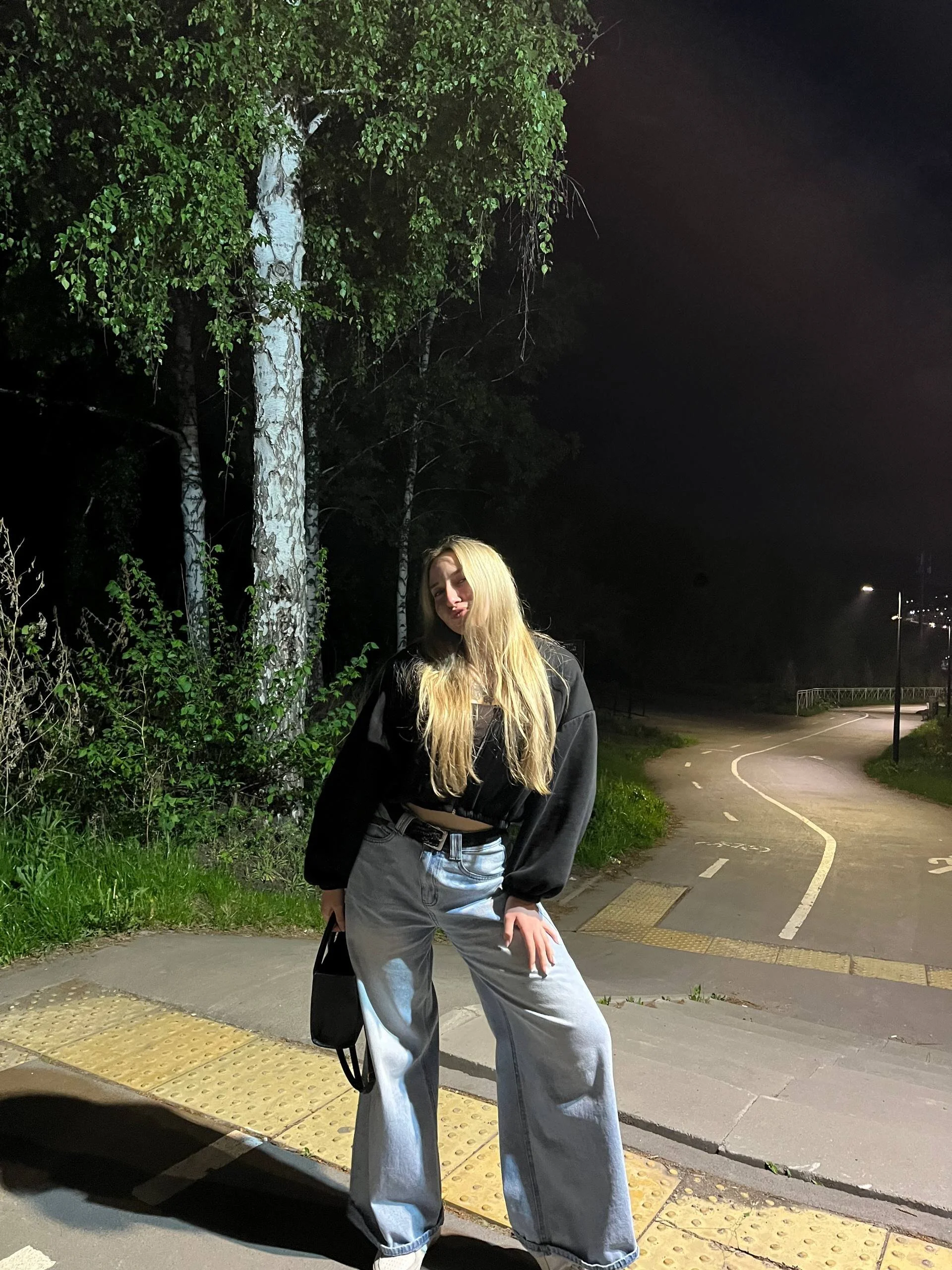 Lilyy_Lark