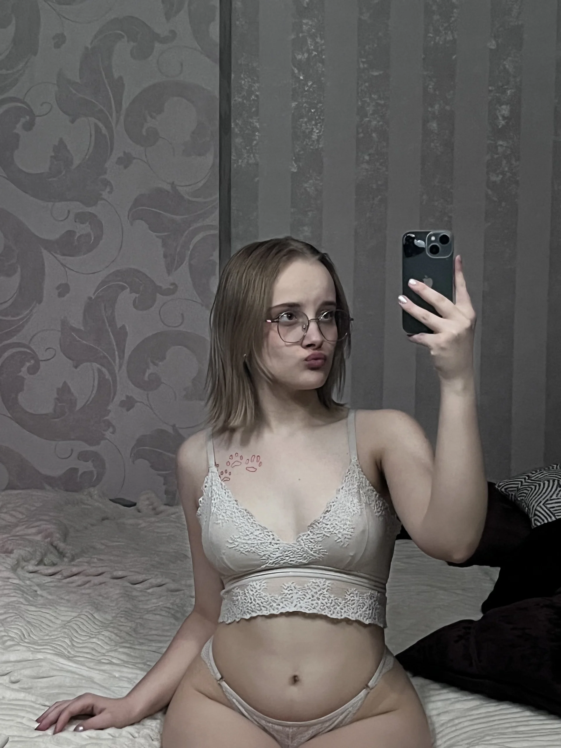XXX Porn Photo of Nude KirstinMcgeady 9