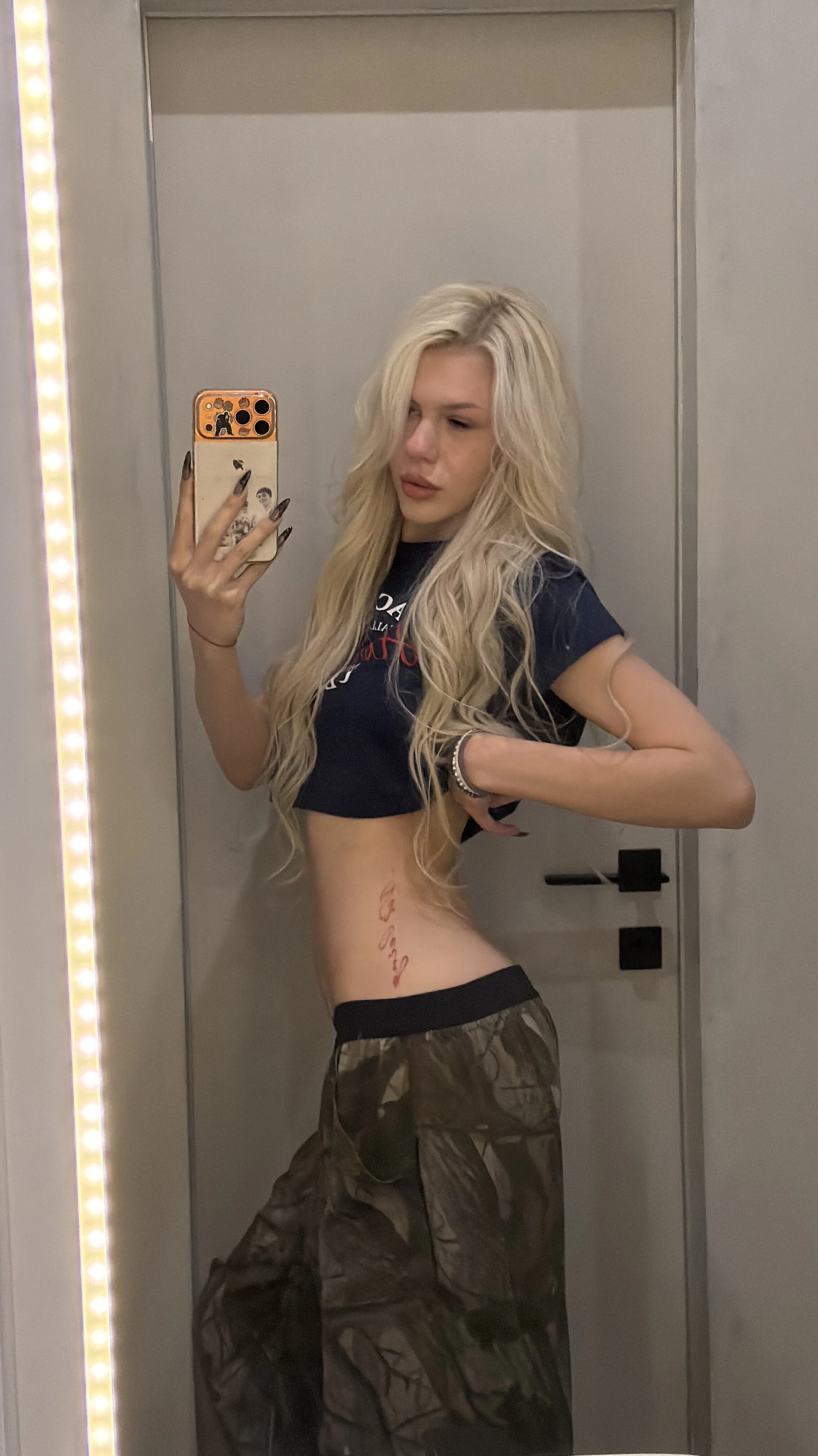 XXX Porn Photo of Nude krisliiia 10