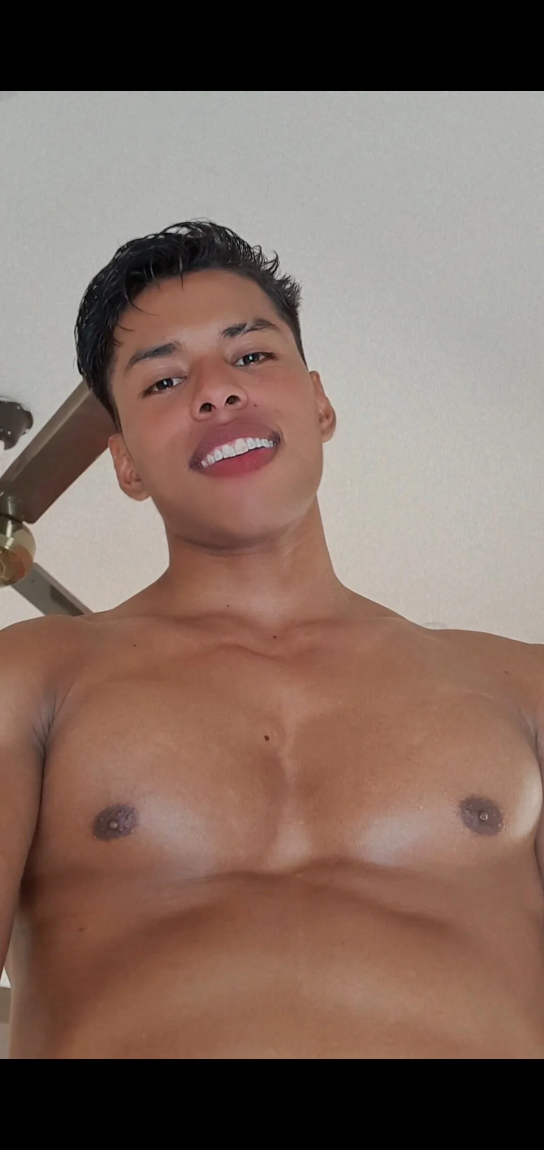 XXX Porn Photo of Nude ken__owens 32