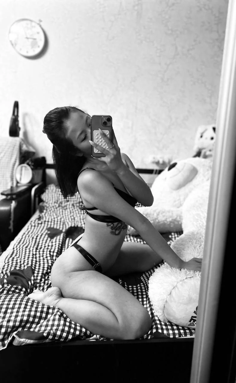 XXX Porn Photo of Nude MadnessQueen 41