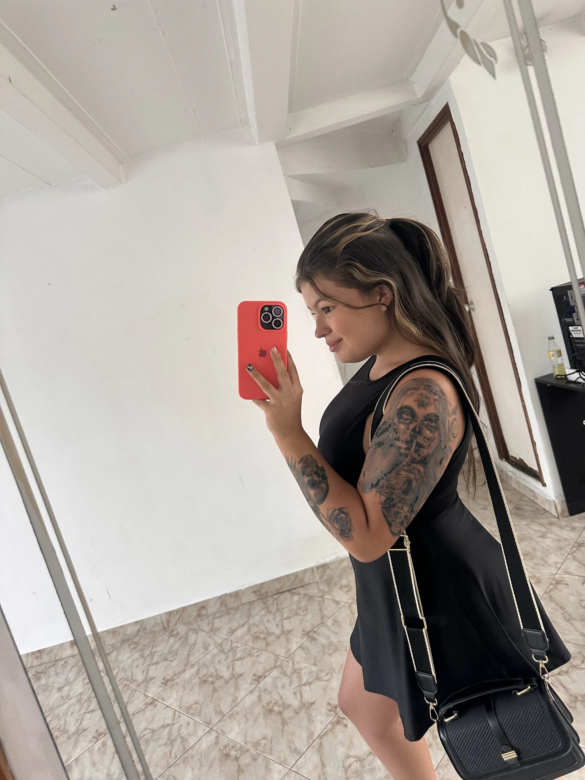 XXX Porn Photo of Nude ladycharlottex 2