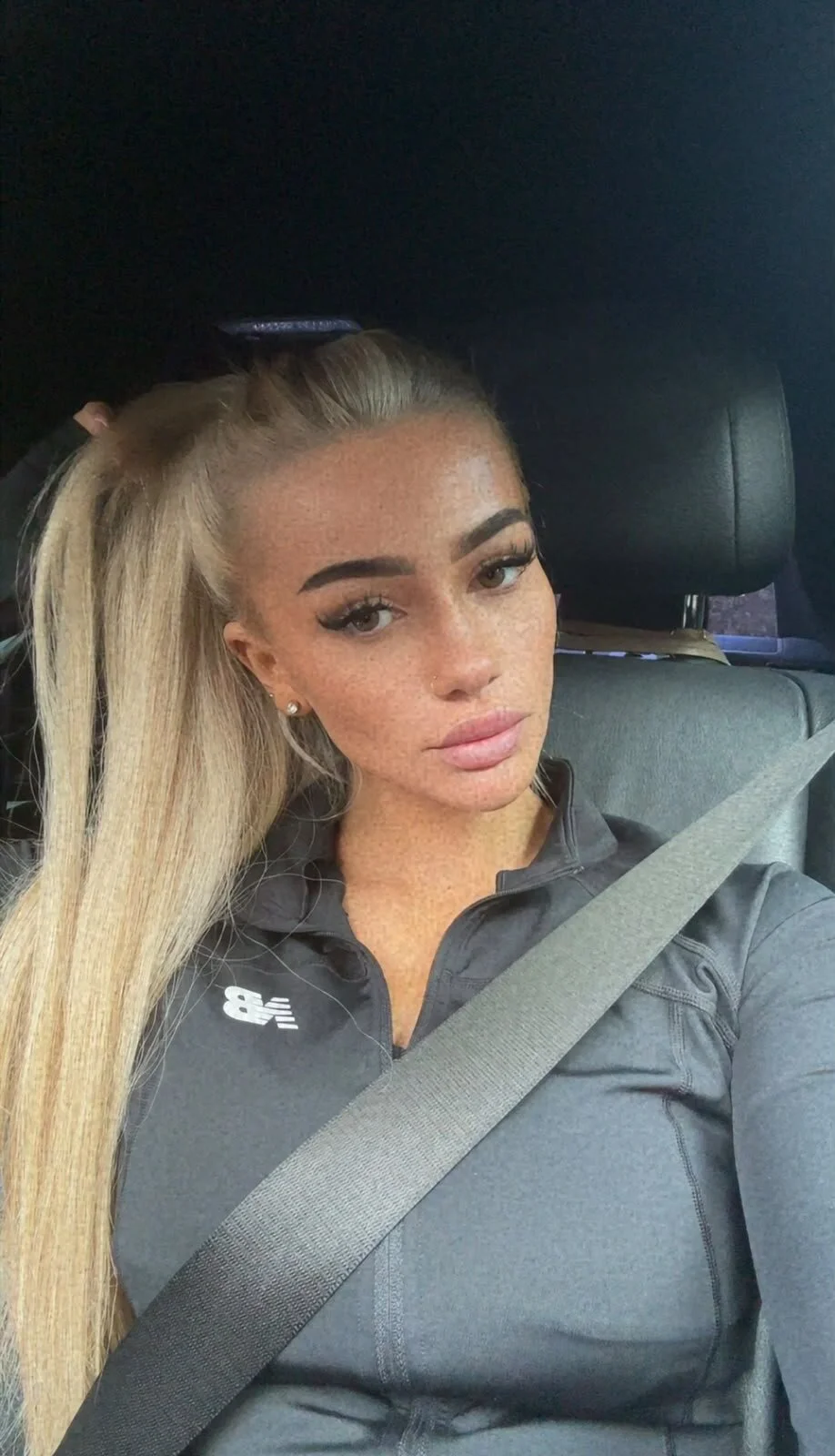 XXX Porn Photo of Nude BlondeBarbieXxxoo 11