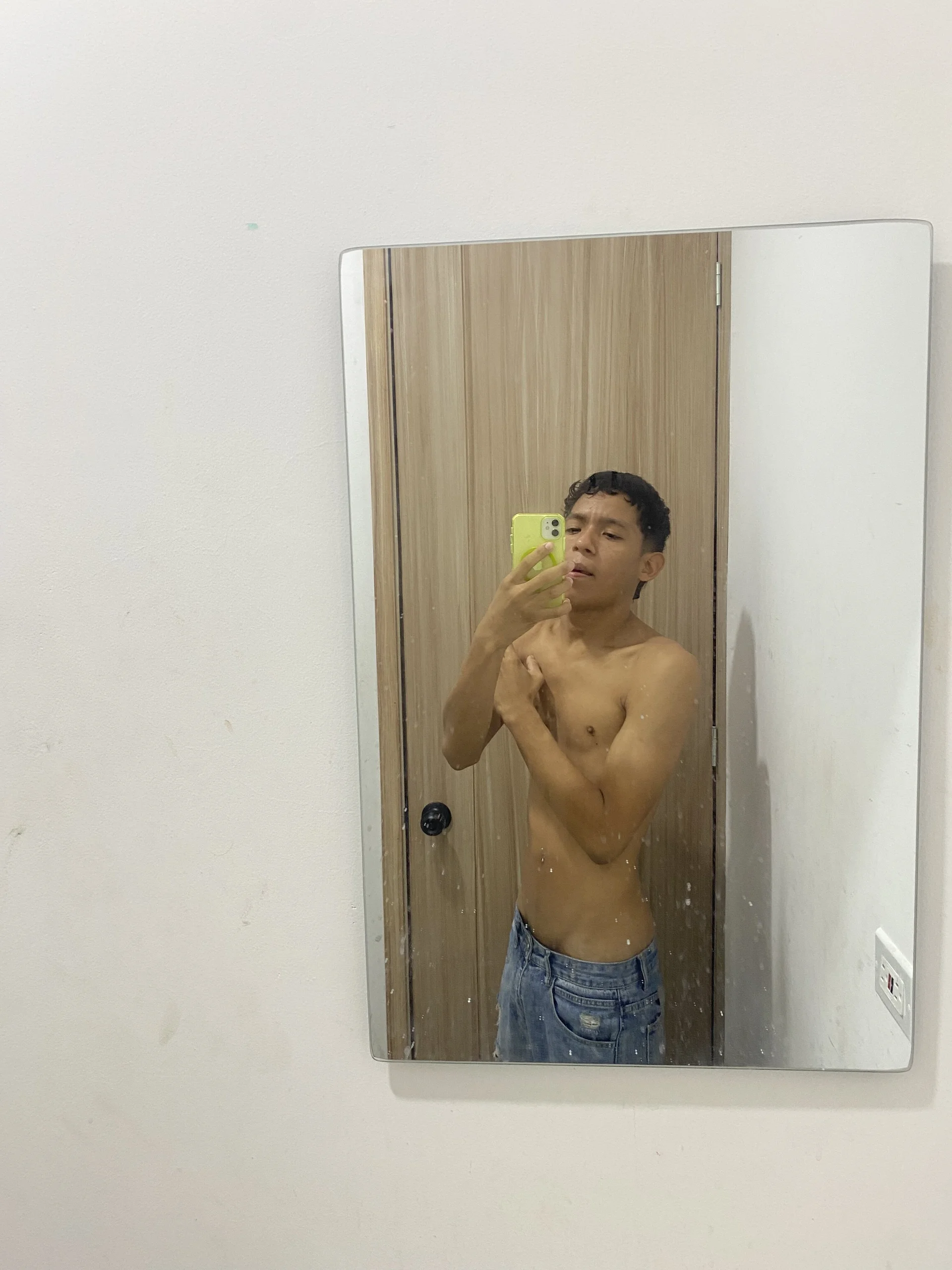 XXX Porn Photo of Nude BEAUTY_BOYS1 2