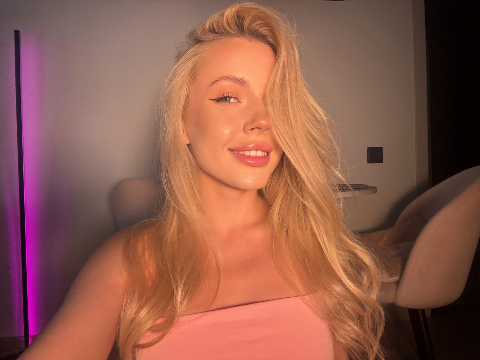 XXX Porn Photo of Nude cutebon 9