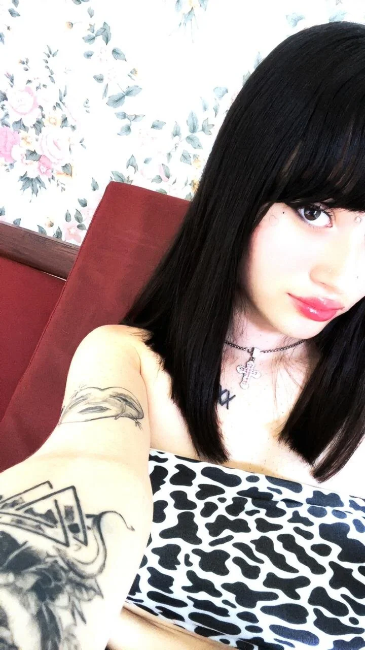 XXX Porn Photo of Nude Zoe_Rosse00 4