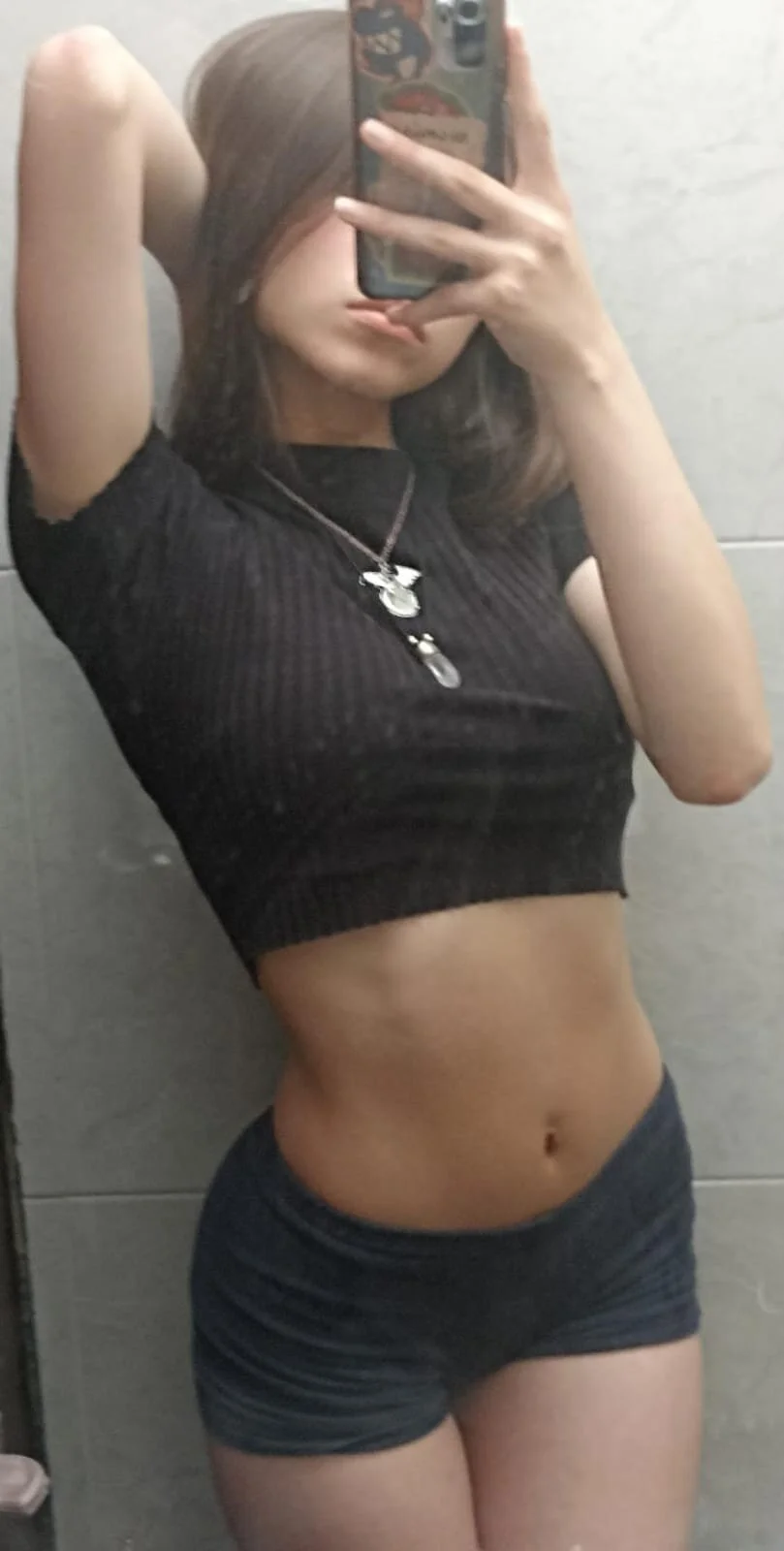 XXX Porn Photo of Nude Roxanne_tay 17