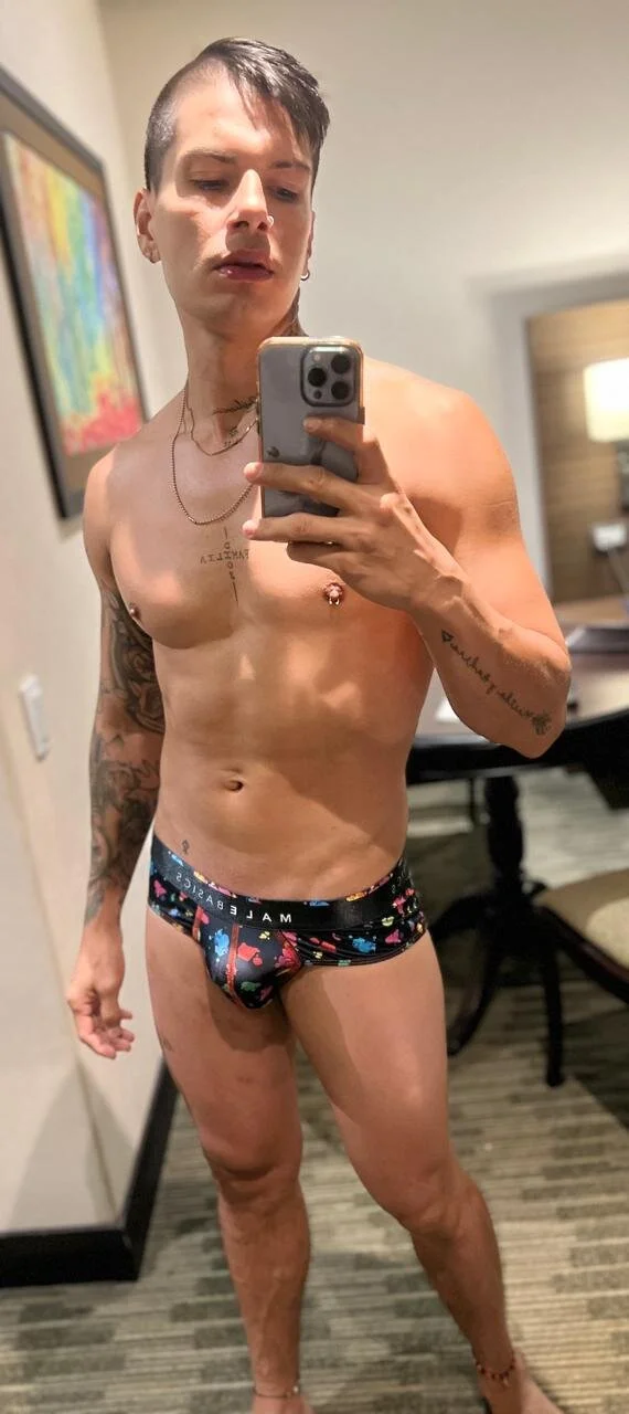 XXX Porn Photo of Nude Alan_Fire 28