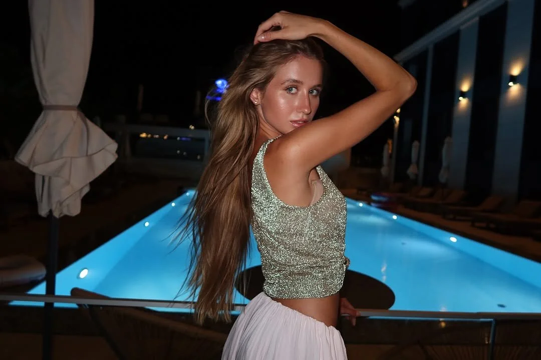 XXX Porn Photo of Nude AnyaAfterDark 5