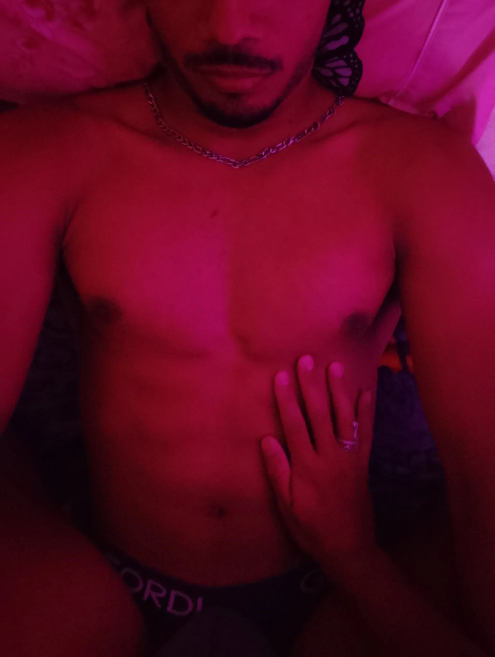 XXX Porn Photo of Nude IvanShadow_mikelHoney 1