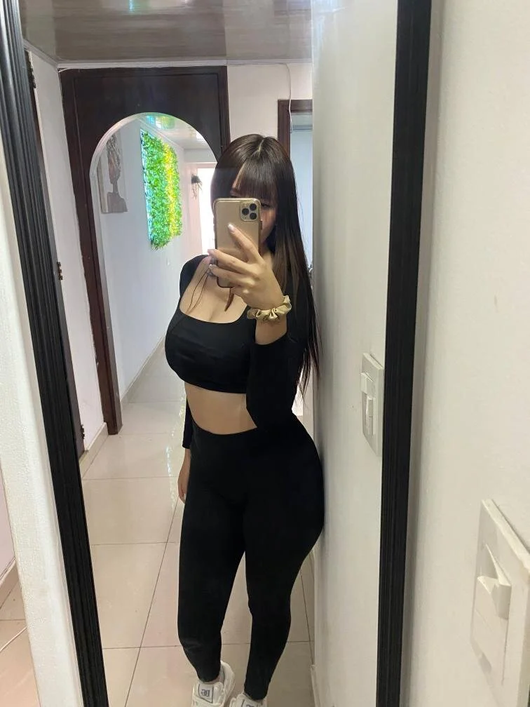 XXX Porn Photo of Nude mia_naturall 1