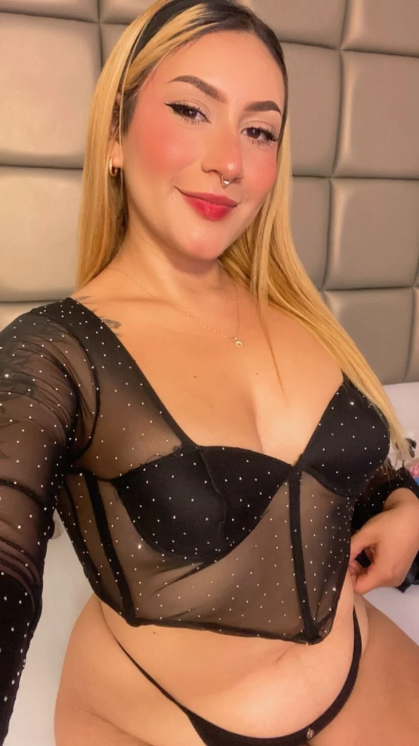 XXX Porn Photo of Nude Emily_robertss 45