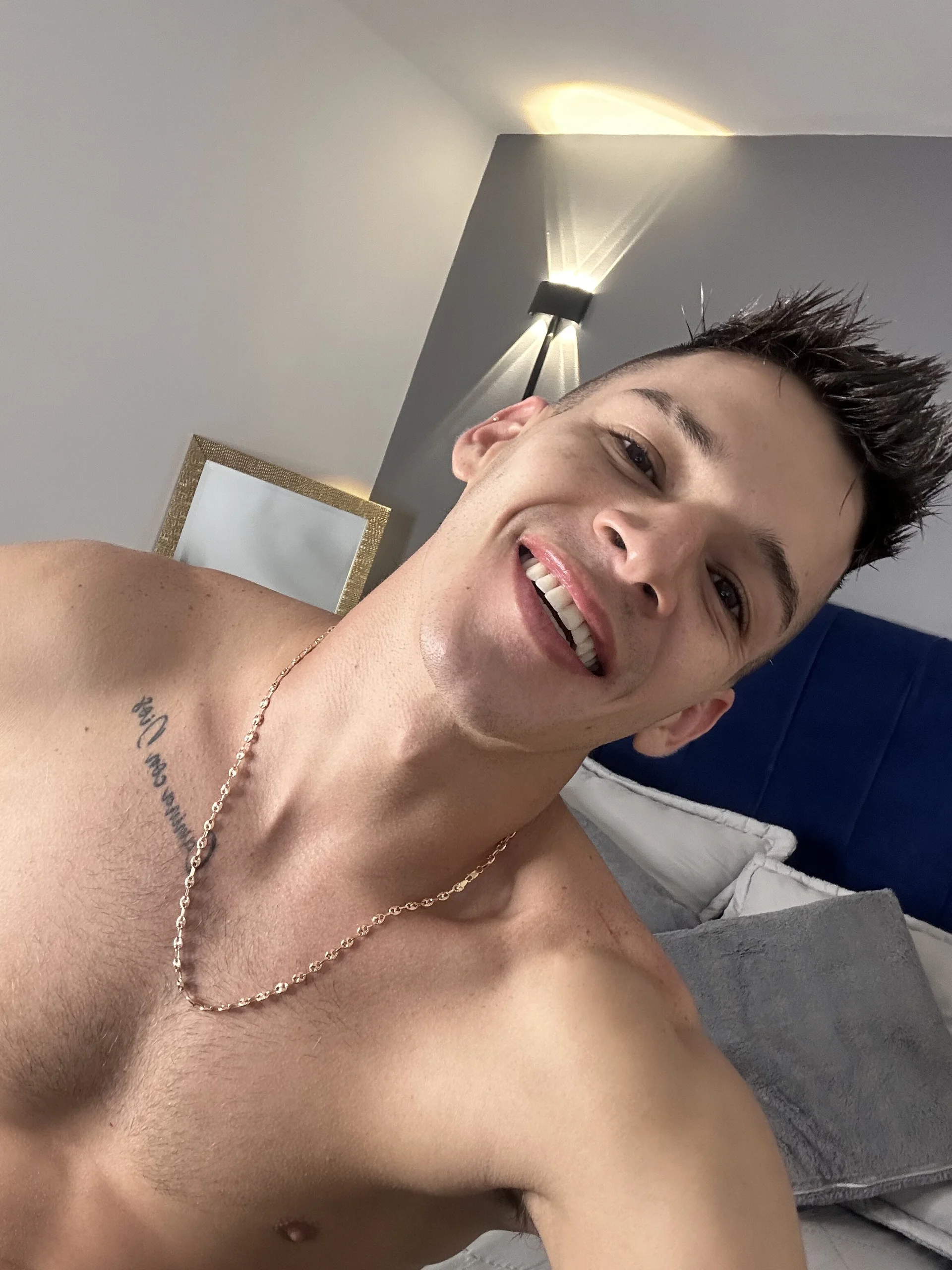 XXX Porn Photo of Nude DrakeCarter 18