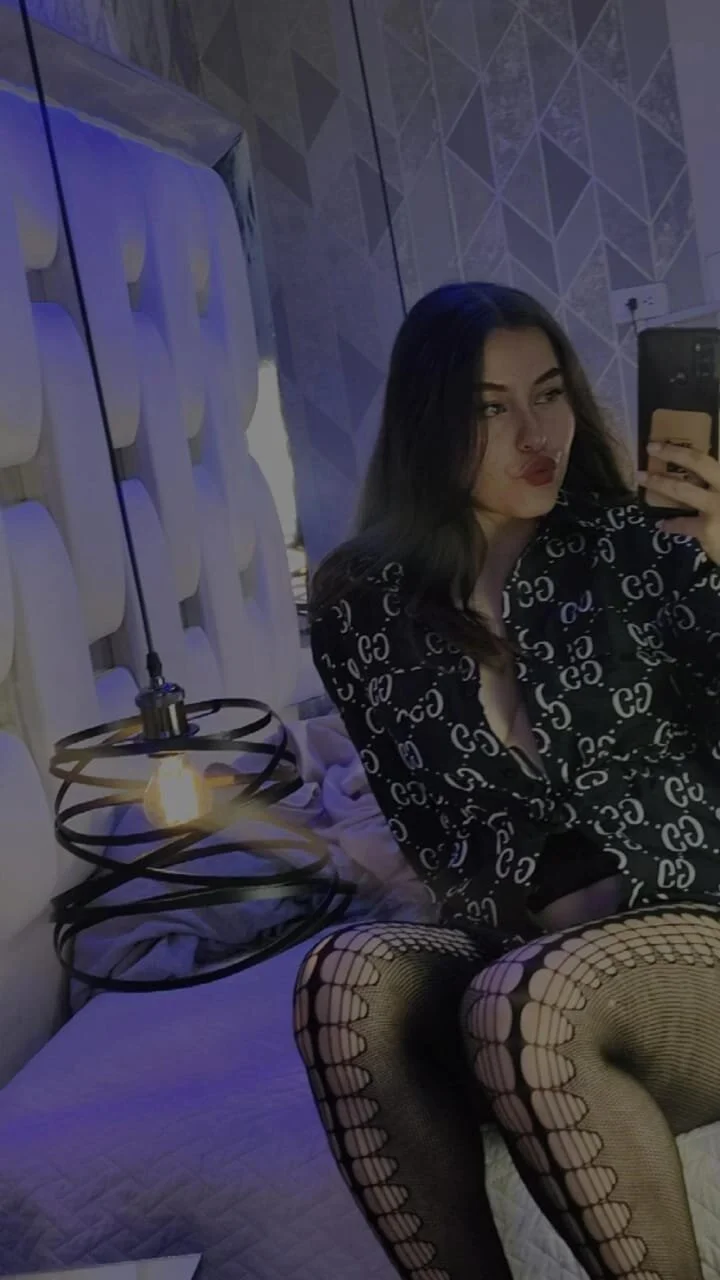 XXX Porn Photo of Nude HannaCollins_ 44