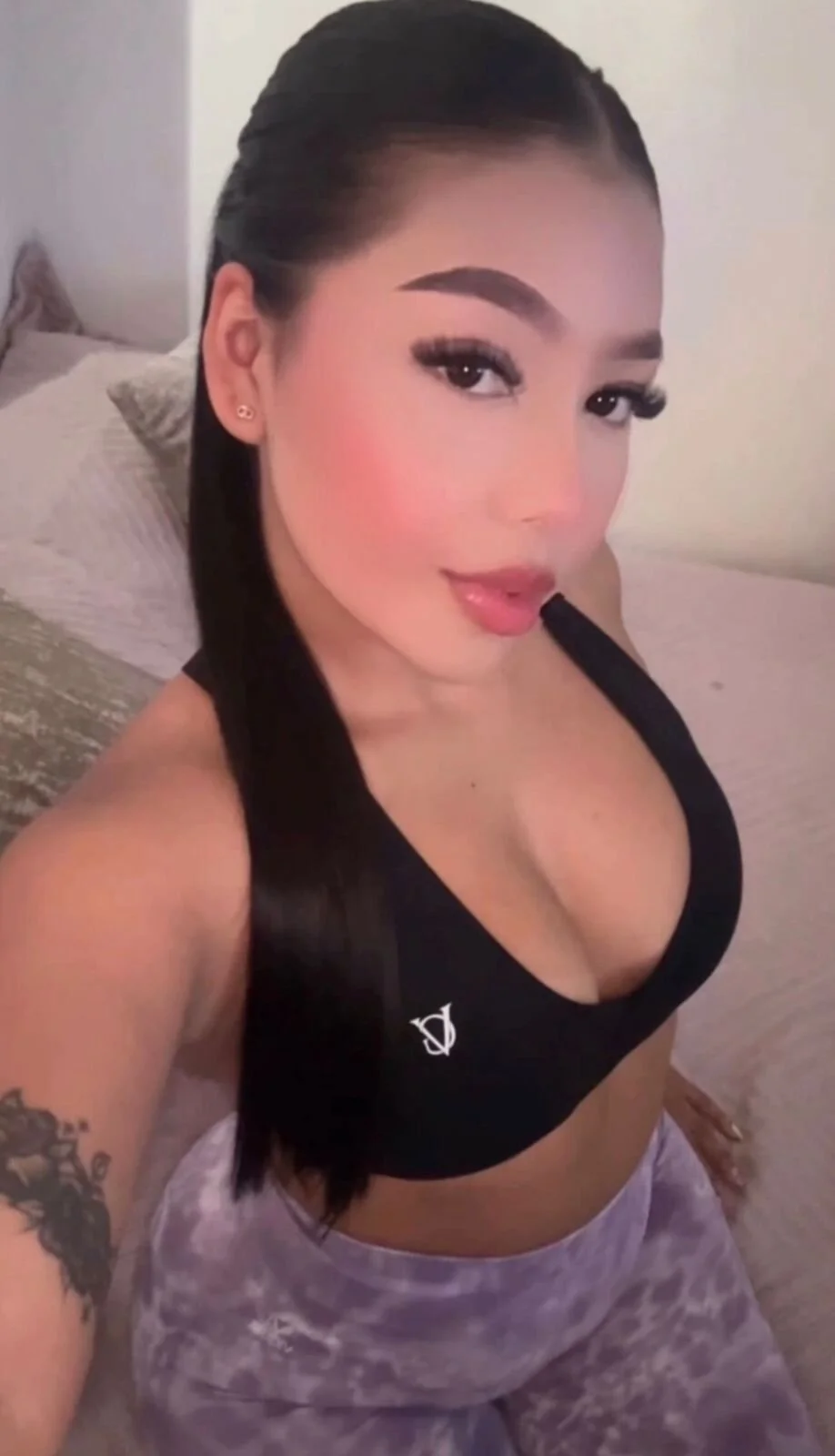 XXX Porn Photo of Nude valerie20_ 7