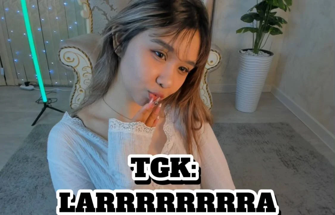 XXX Porn Photo of Nude larabae 9