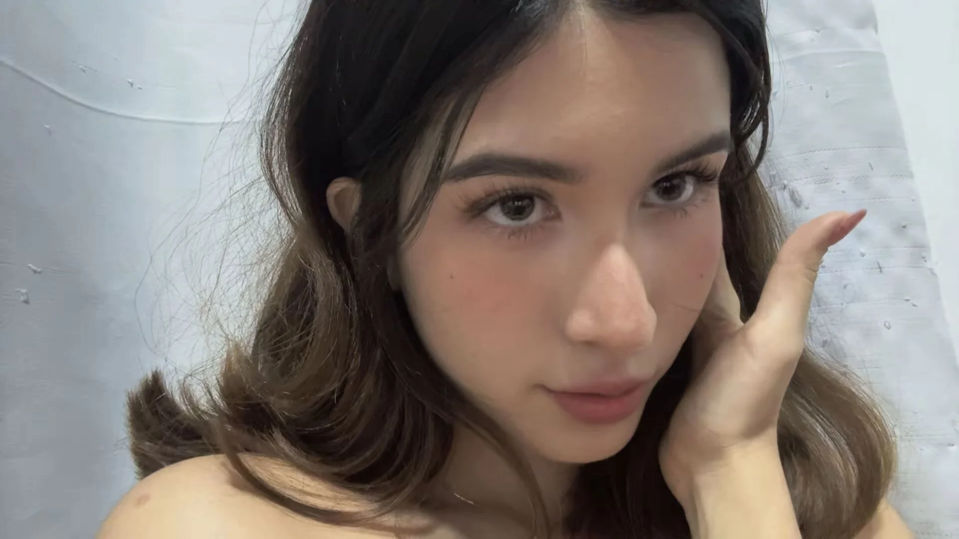 XXX Porn Photo of Nude emicute_ 7