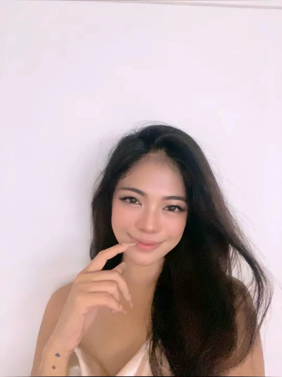 XXX Porn Photo of Nude AsianBabyyy21 2