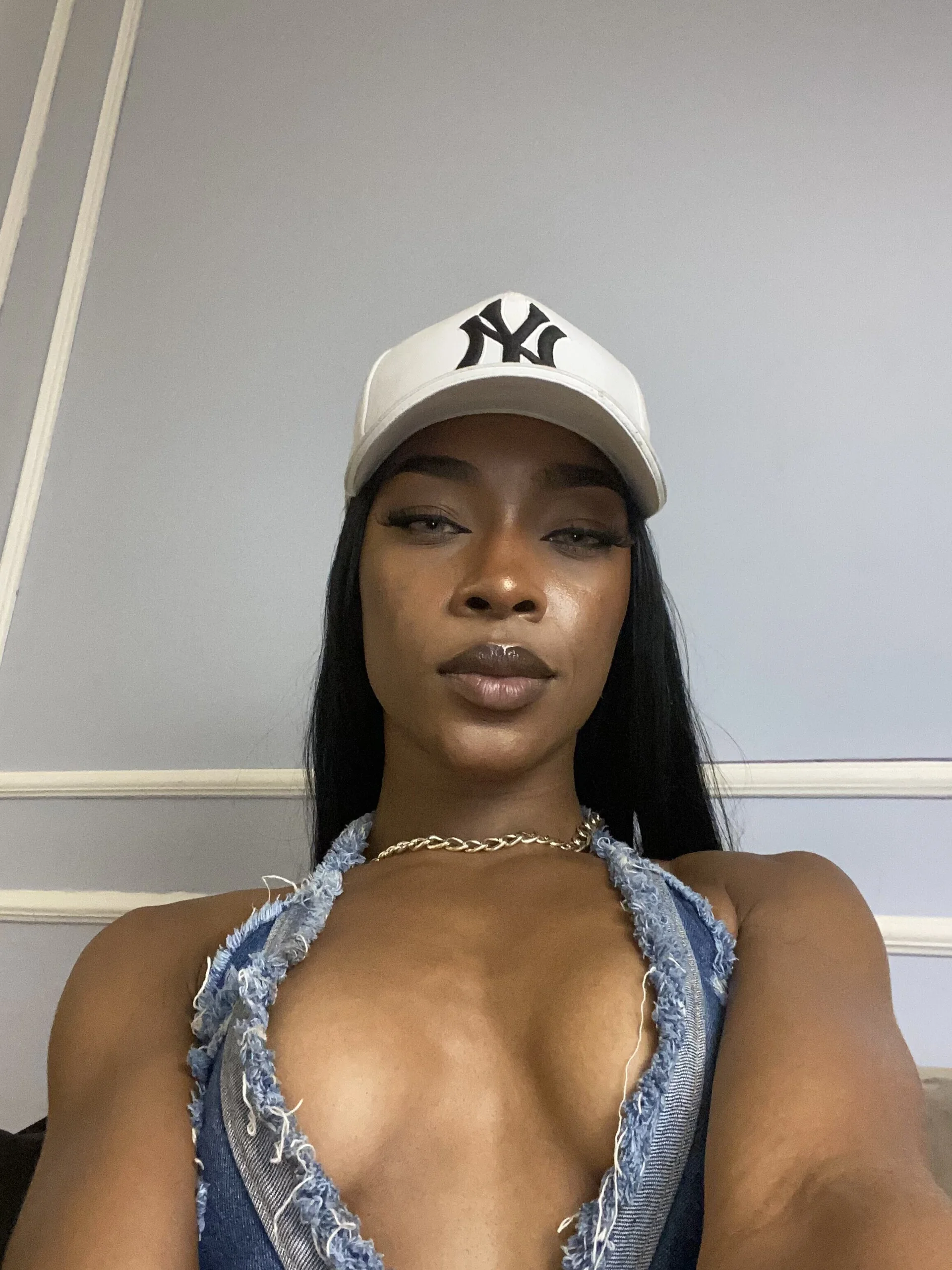 XXX Porn Photo of Nude GenesisJordan 2