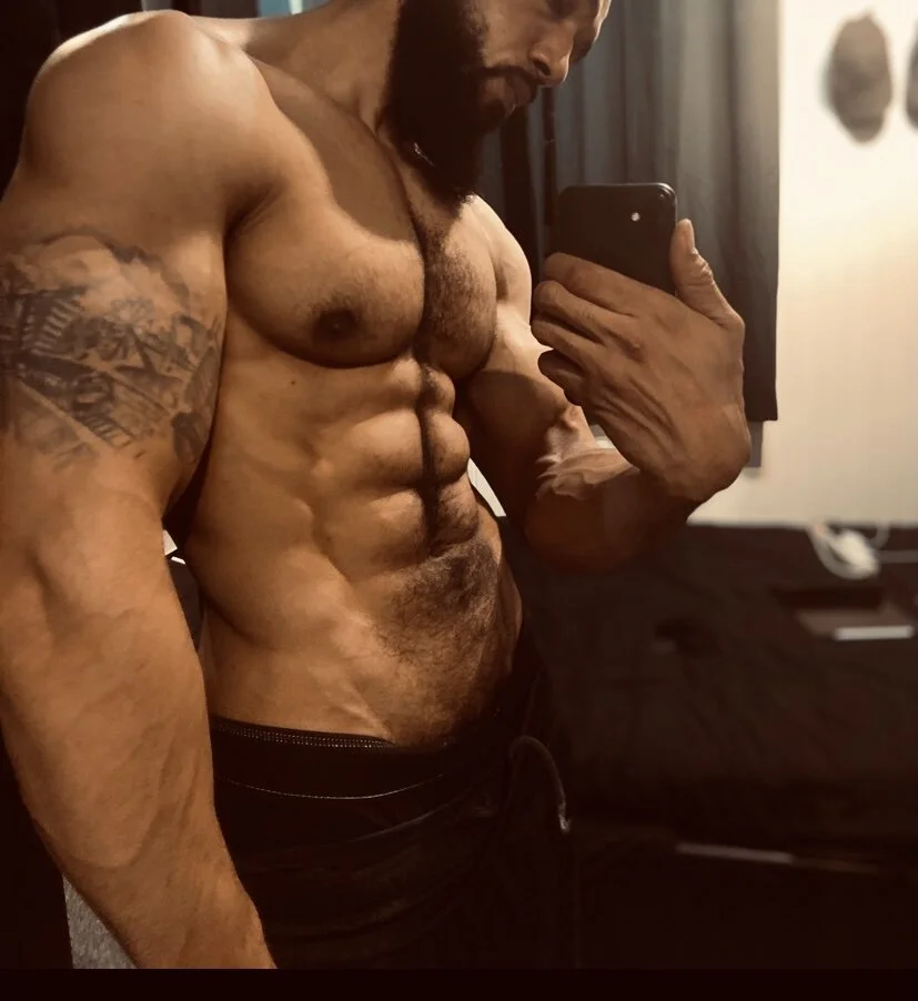 XXX Porn Photo of Nude troygurth9 4