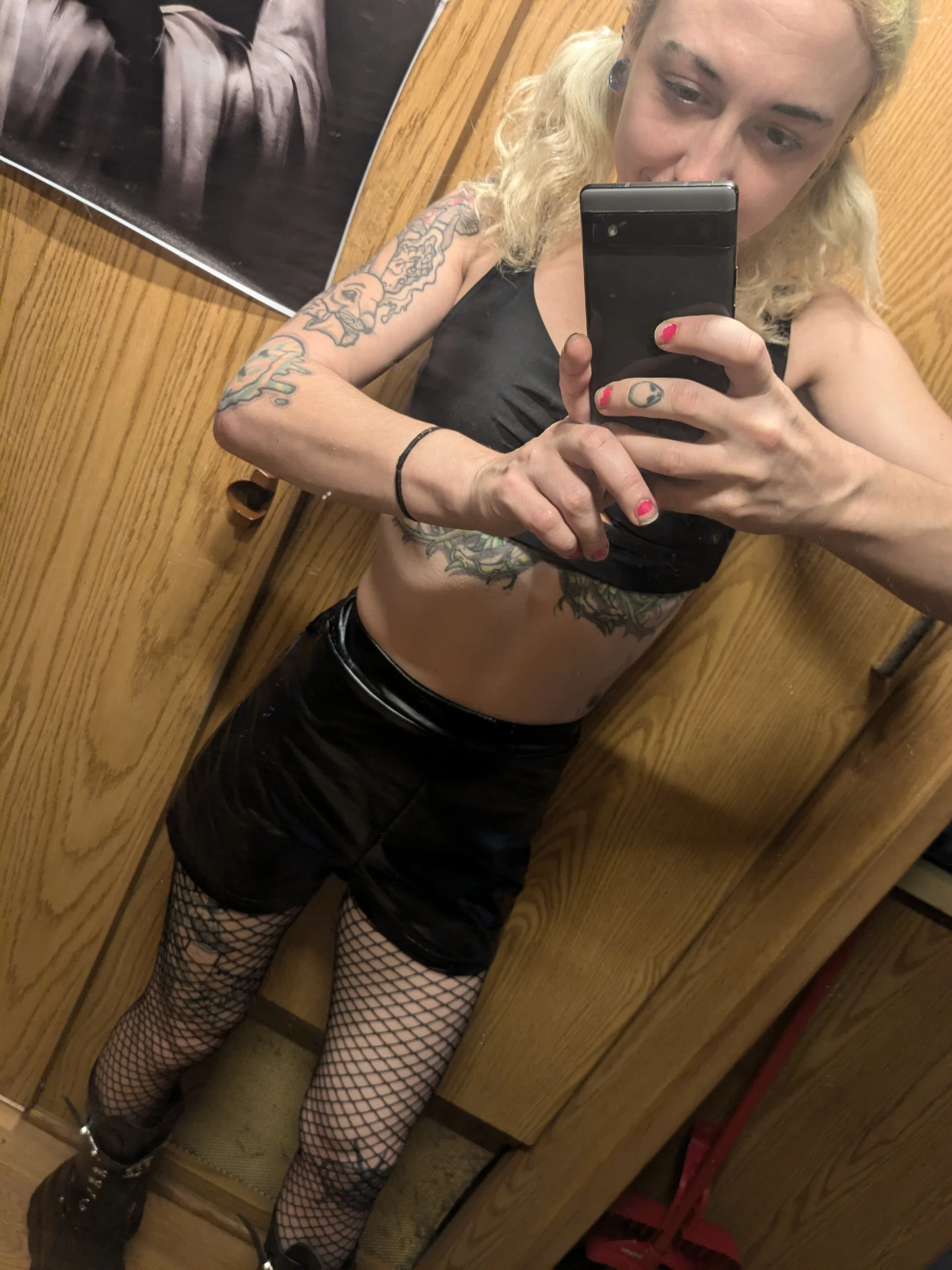 XXX Porn Photo of Nude MissManic666 11