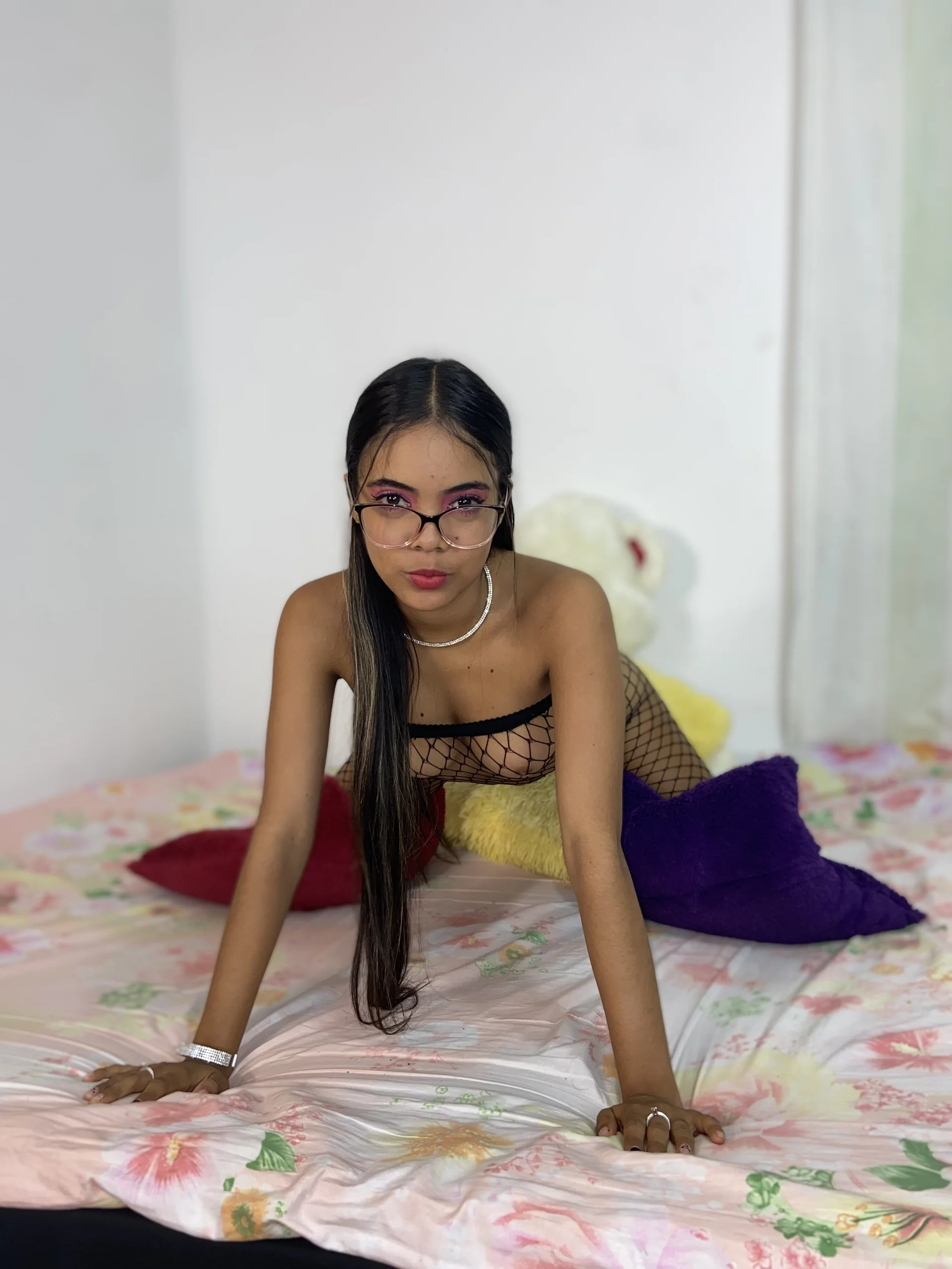 XXX Porn Photo of Nude NAUGHTY_LITTLE_18 21