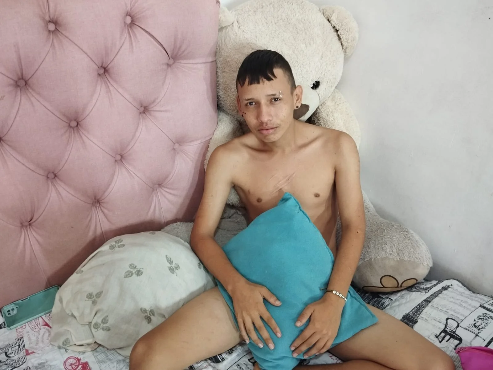 XXX Porn Photo of Nude santiago_miler 4