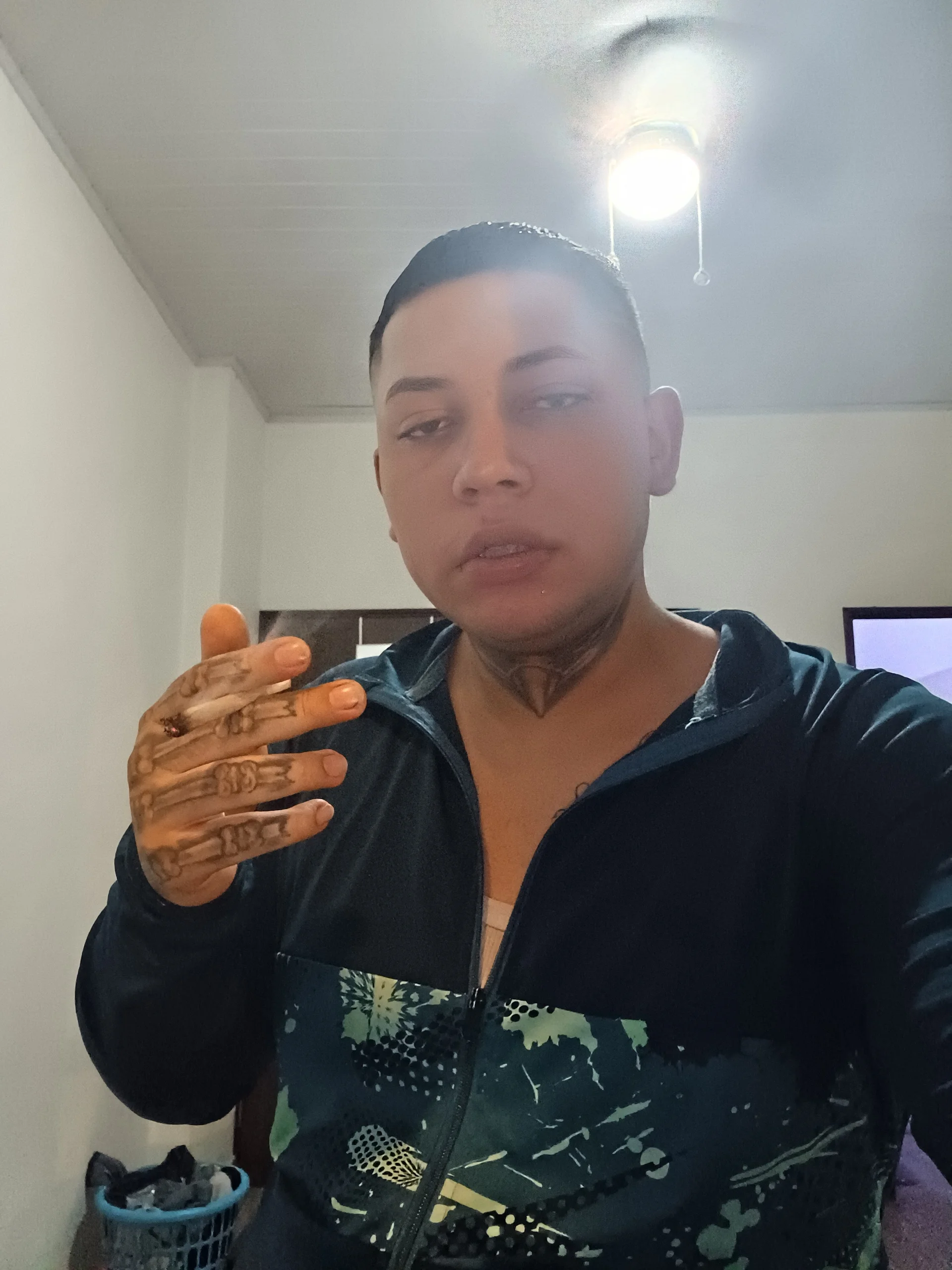 XXX Porn Photo of Nude HotBoyJB2000 1