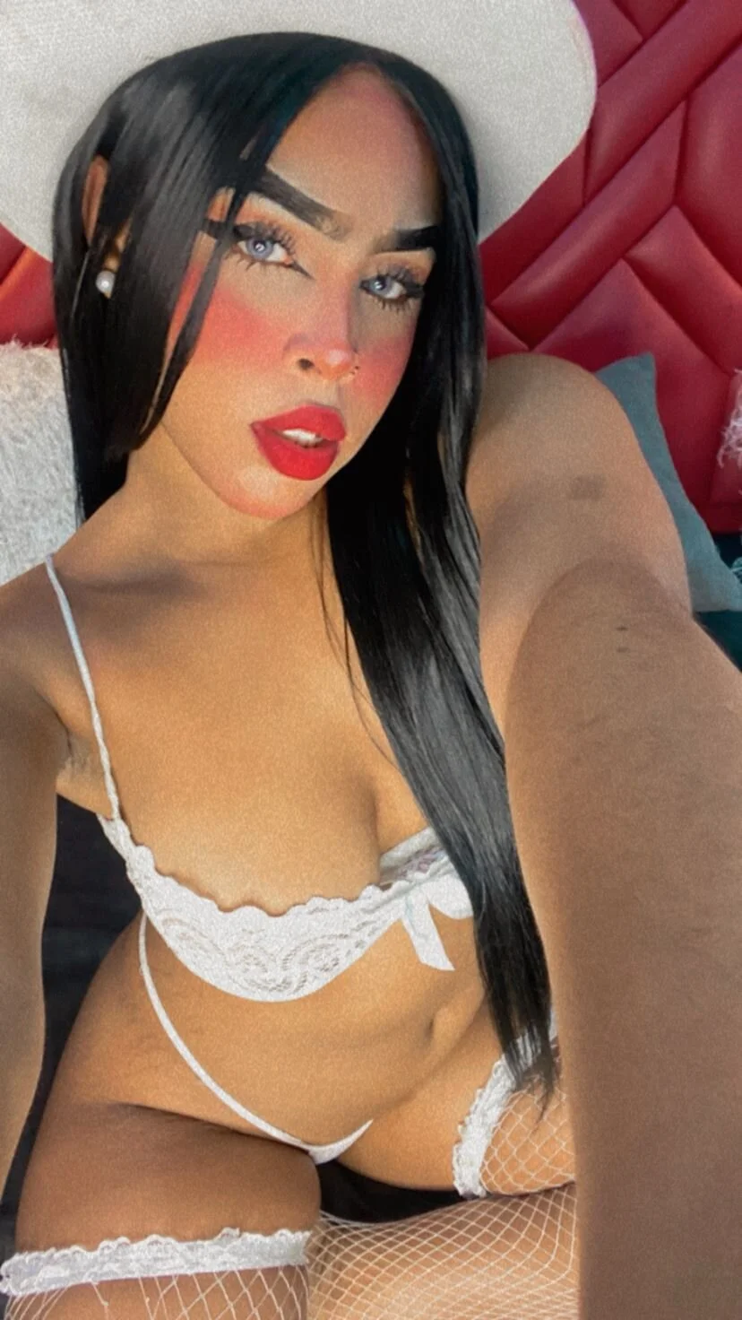 XXX Porn Photo of Nude VeronicaLodge23 30