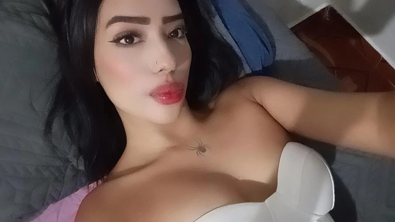 XXX Porn Photo of Nude valeria_rosse__ 1