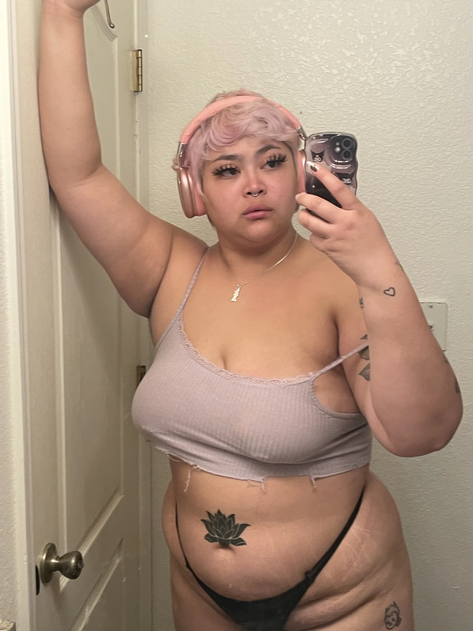 XXX Porn Photo of Nude thickasianmami 16