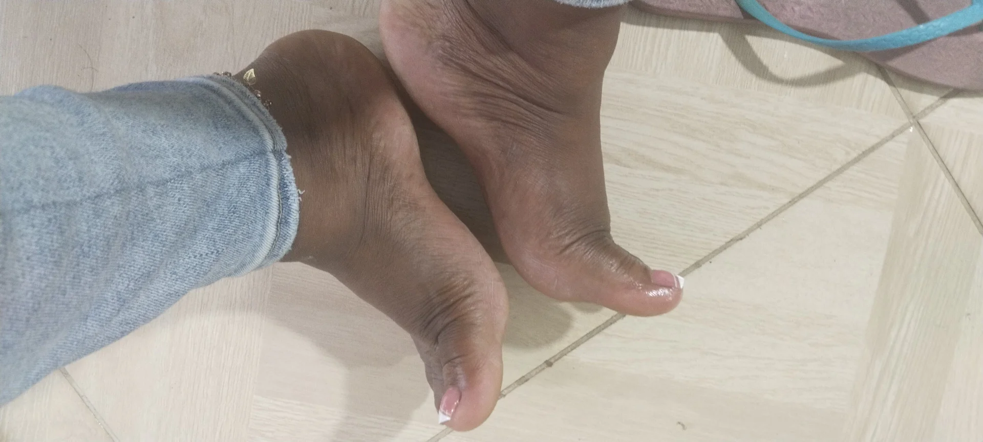XXX Porn Photo of Nude lilybaudyn_ 3
