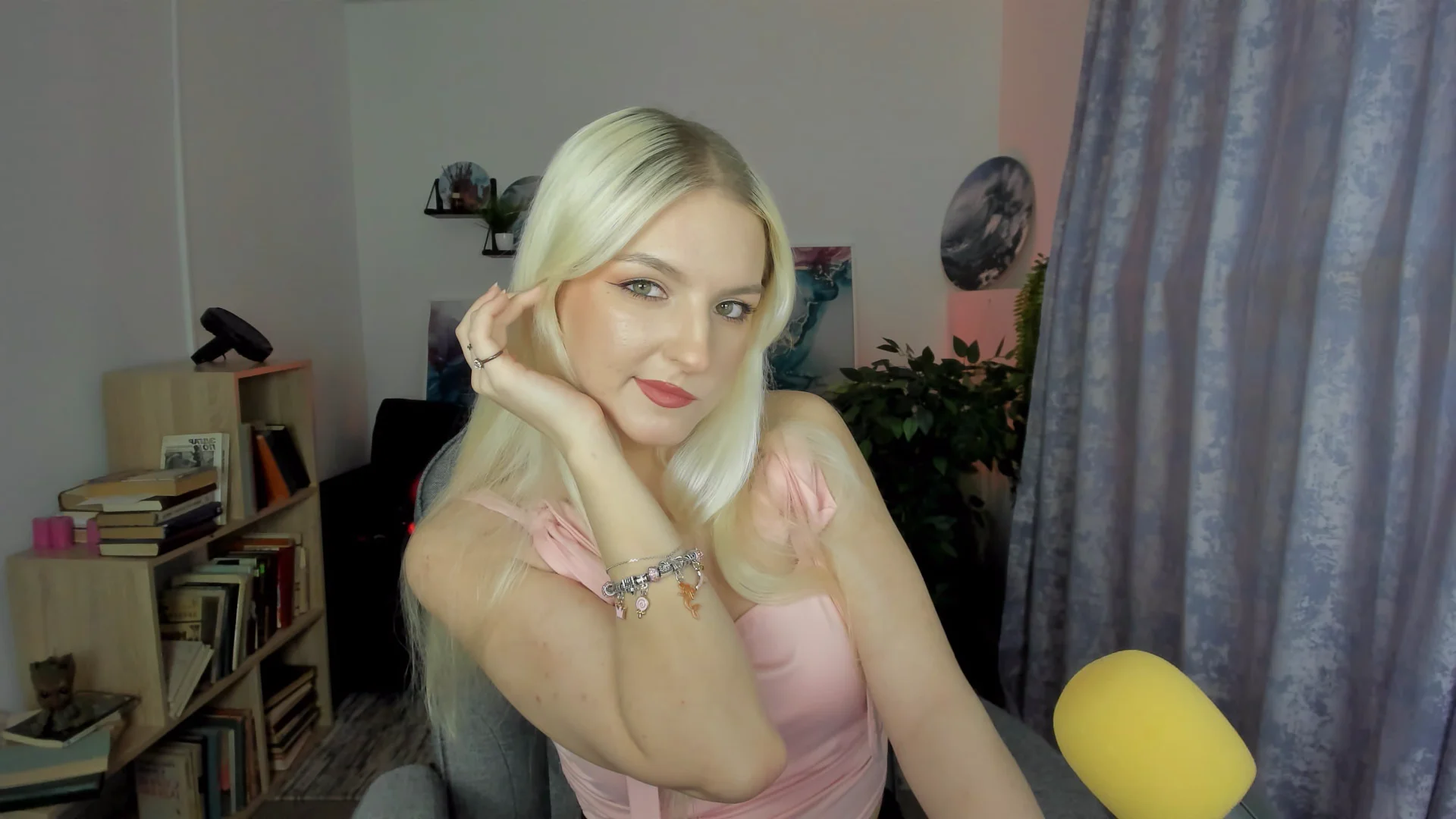 XXX Porn Photo of Nude ViolaMore 3