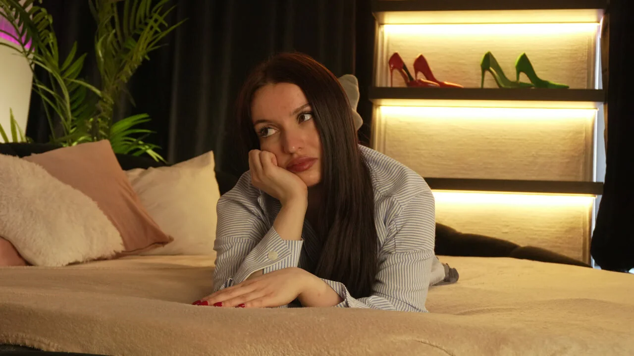 XXX Porn Photo of Nude Dina_Glow 1