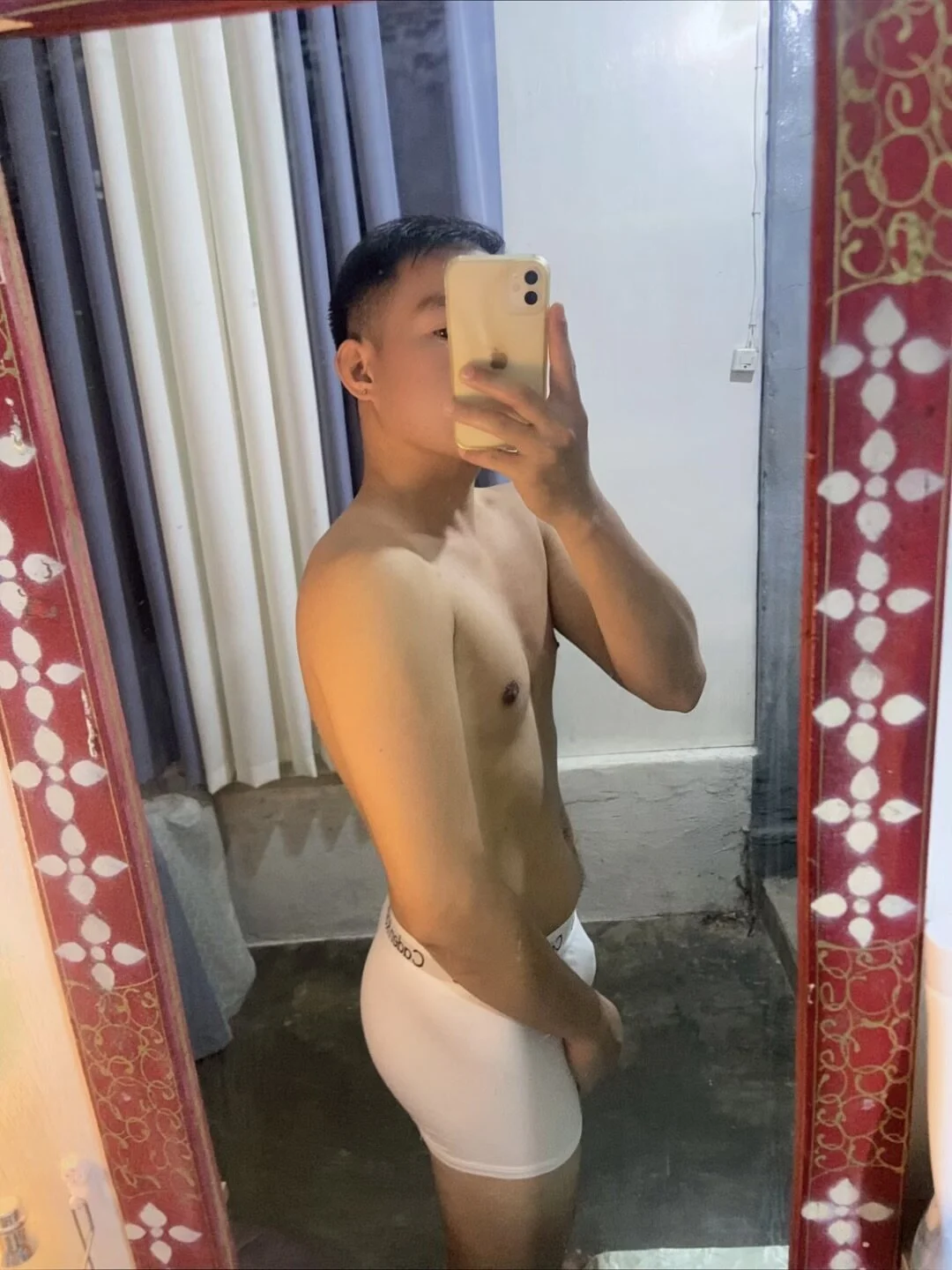XXX Porn Photo of Nude xshyboyx 10