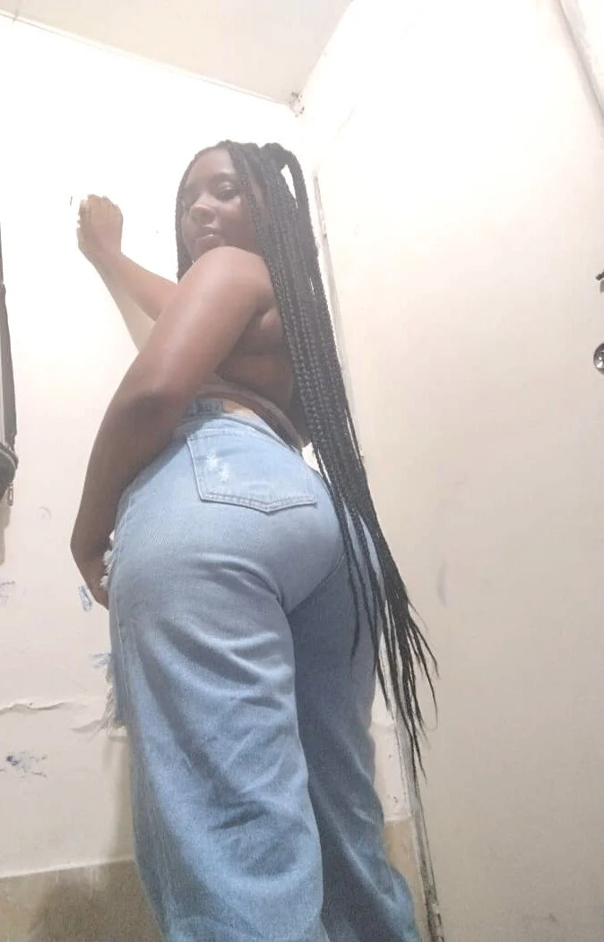 XXX Porn Photo of Nude Val_naughty 6