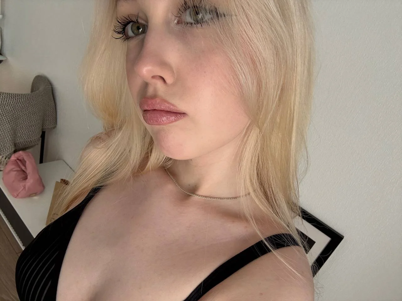 XXX Porn Photo of Nude alicewonderyou 12