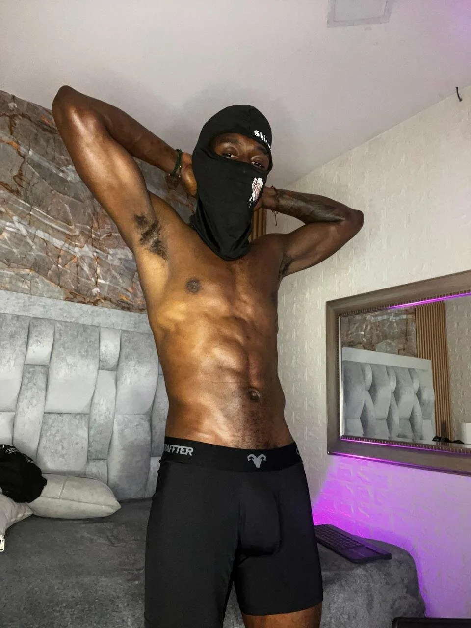 XXX Porn Photo of Nude pipe_monstercock 2