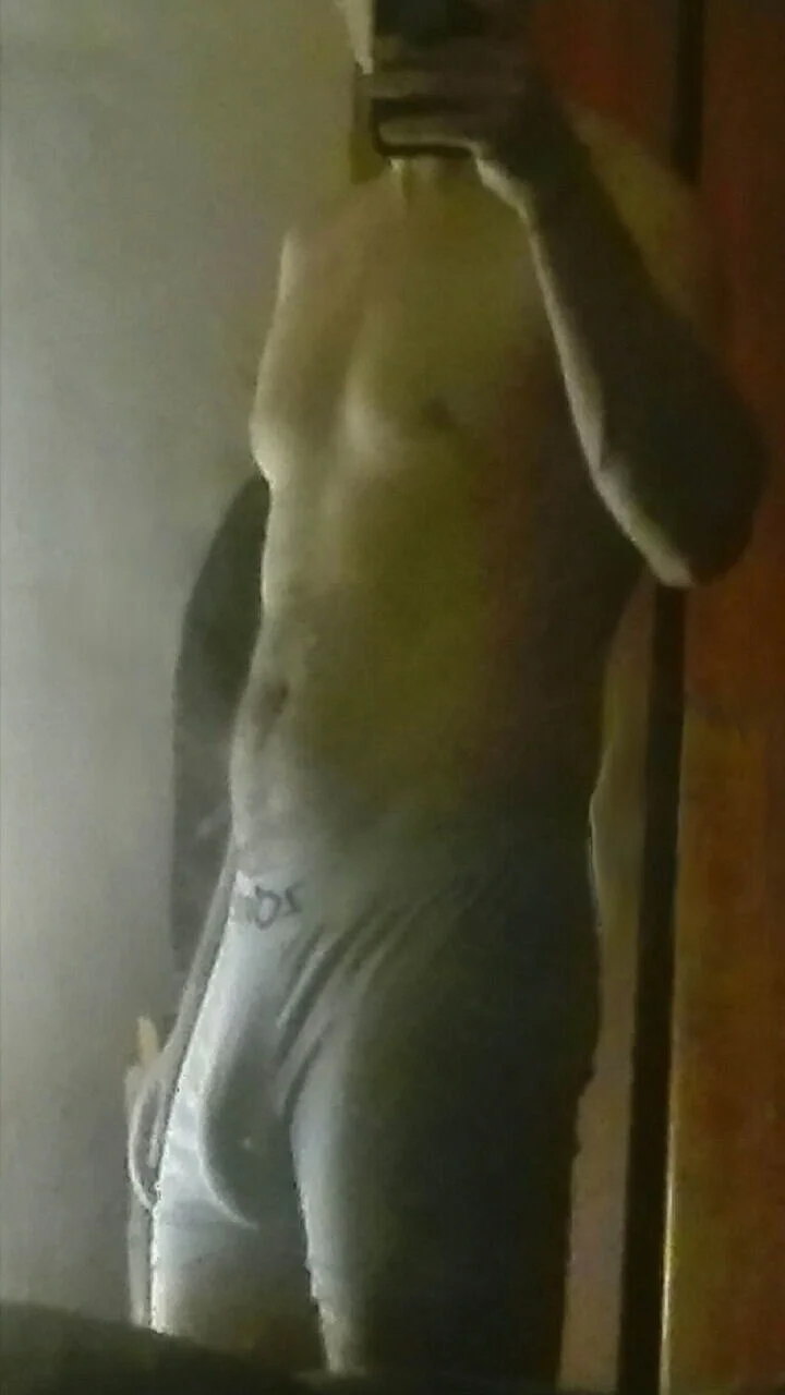 XXX Porn Photo of Nude girthleo 11