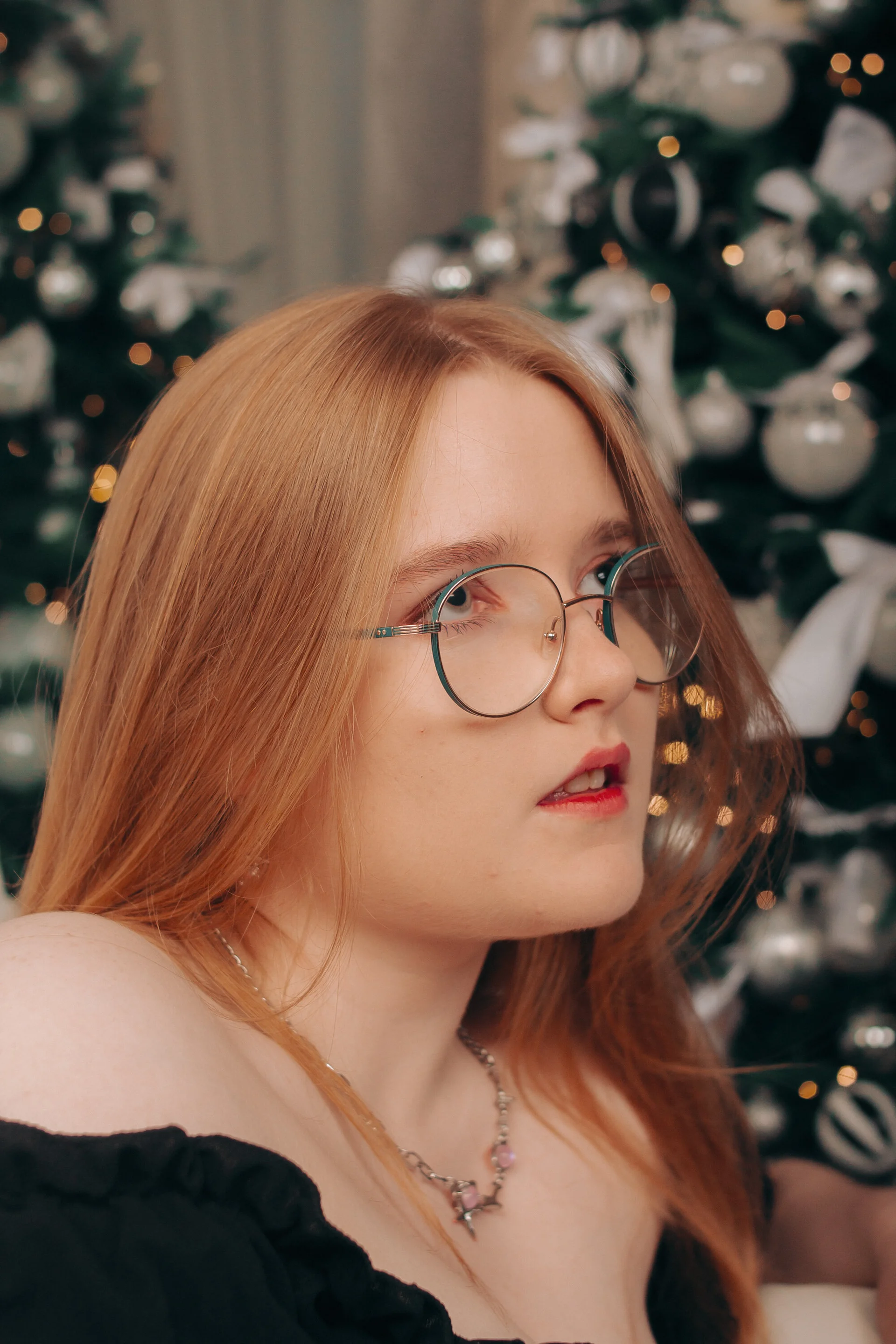 XXX Porn Photo of Nude bonnie_wright 18